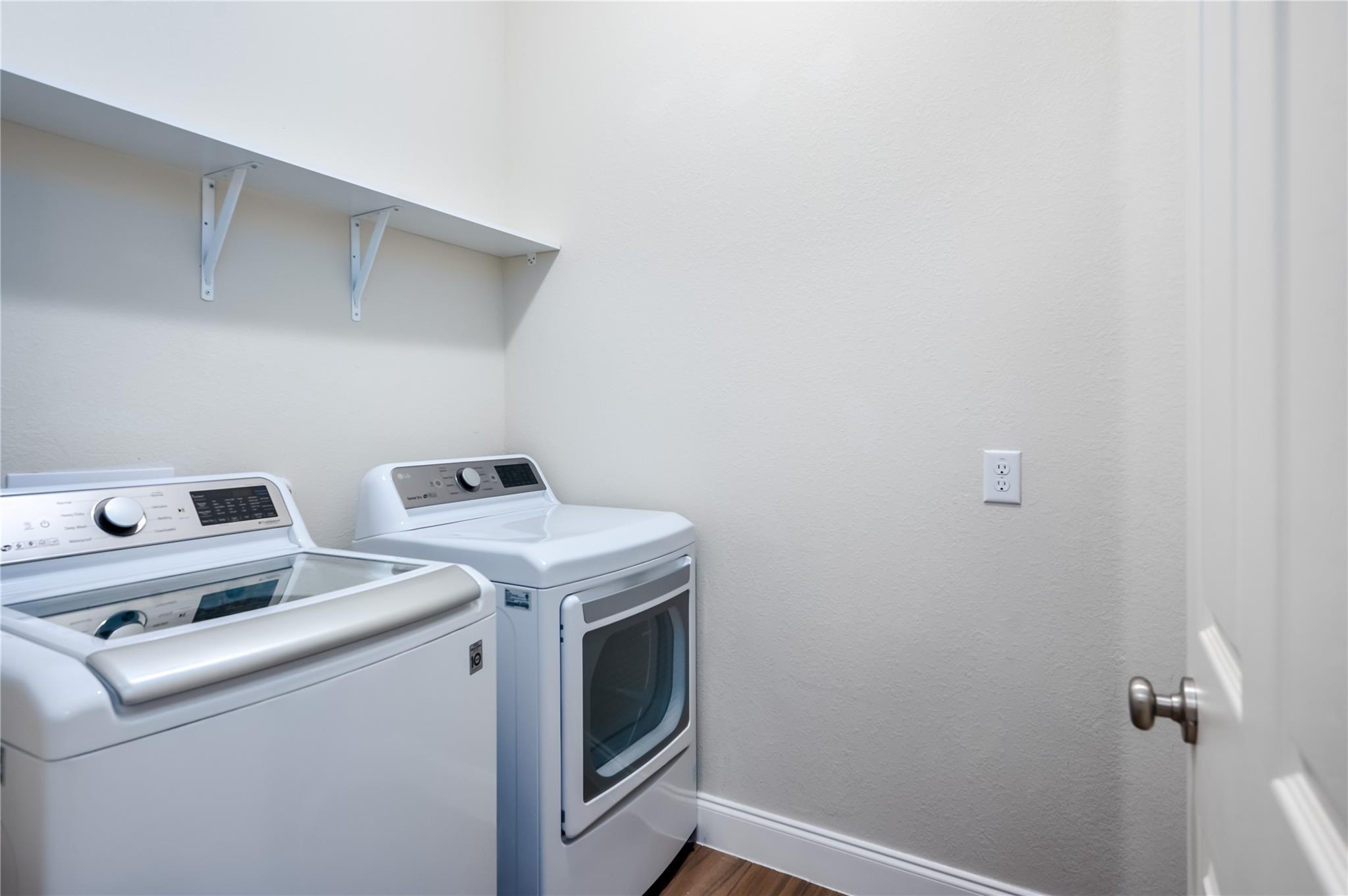 5317 Cardinal Flower Cv, Spicewood, TX 78669