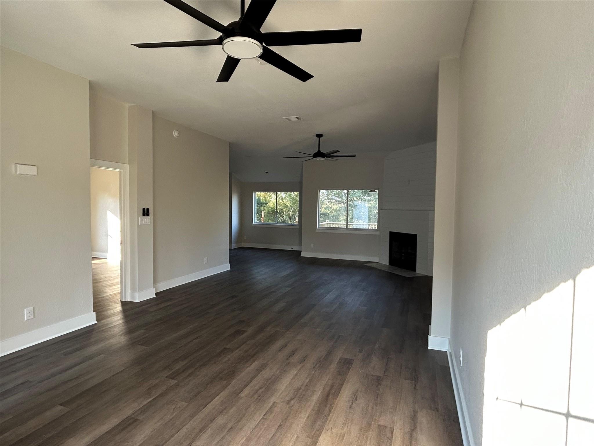 147 Shoreside Dr, Bastrop, TX 78602