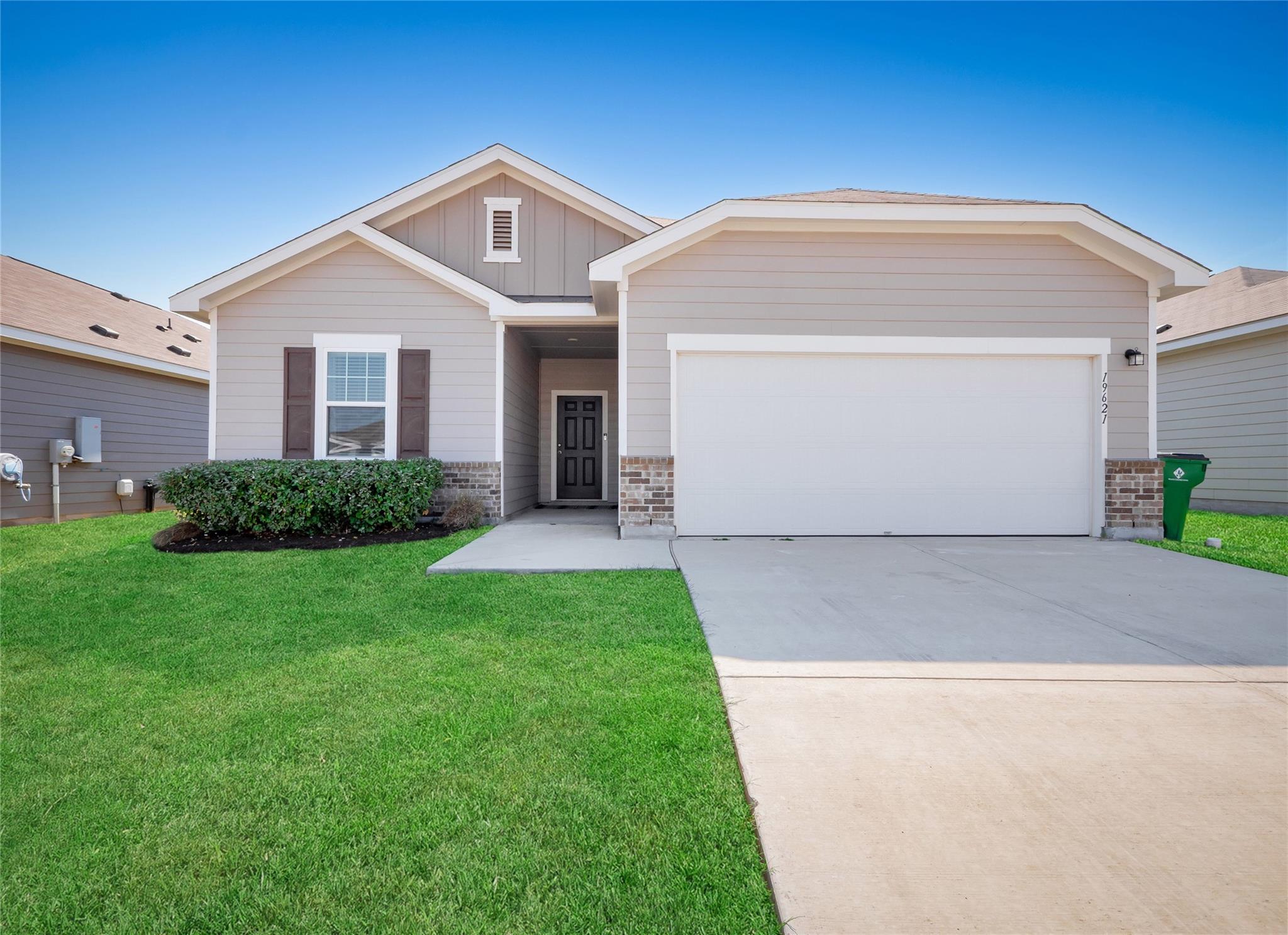 19621 Cloudy Bay Dr, Pflugerville, TX 78660