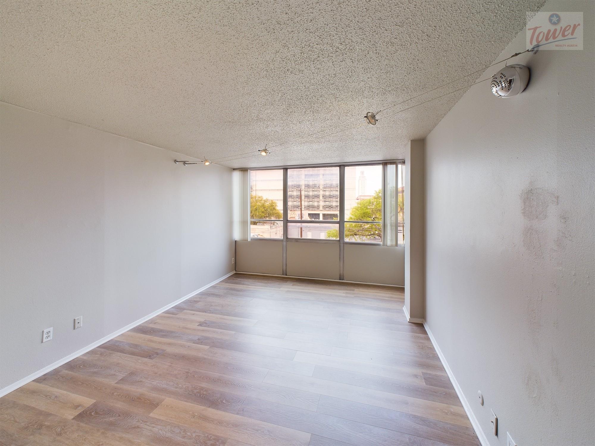 1800 Lavaca Unit St # 308, Austin, TX 78701