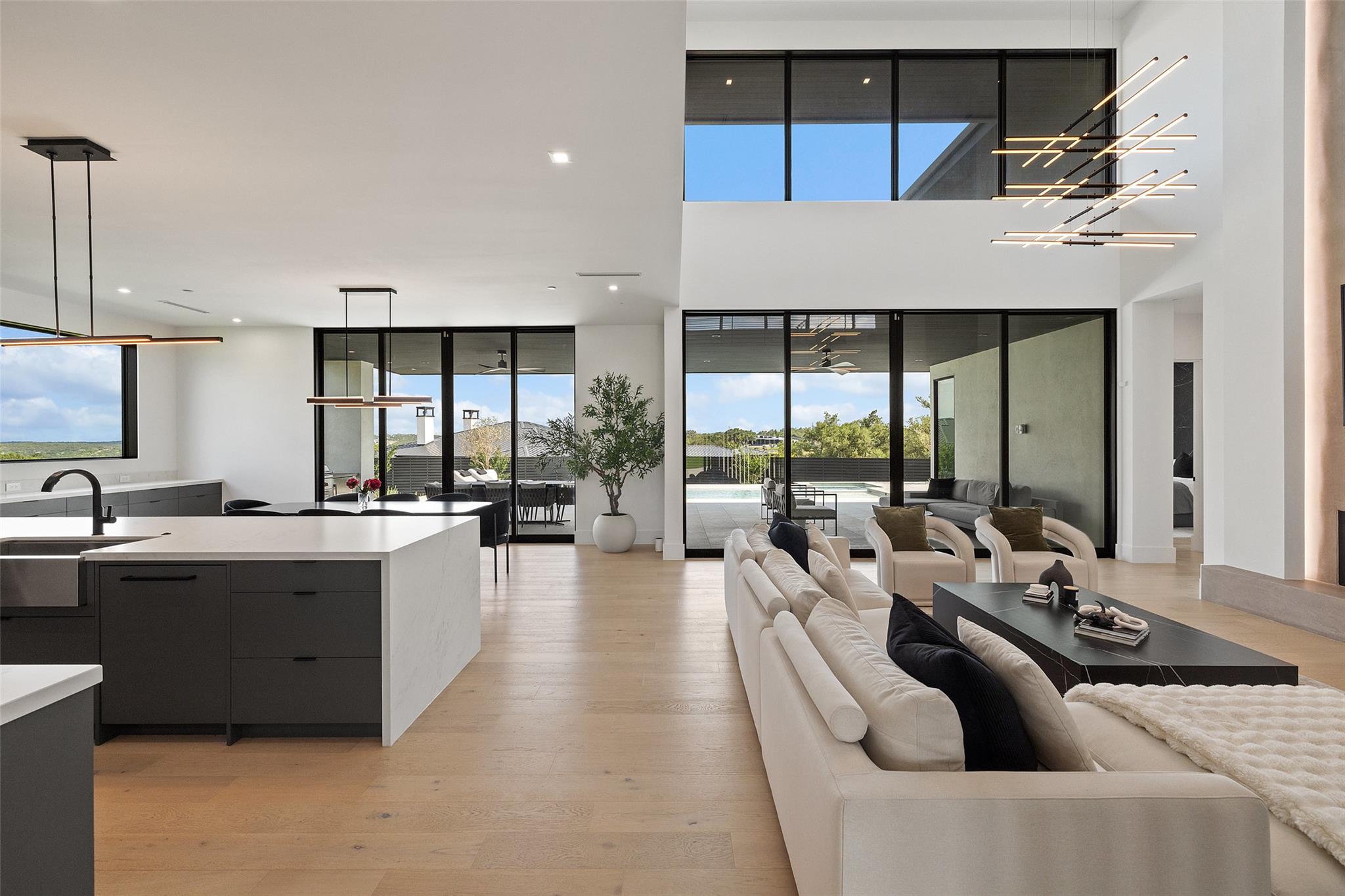 6005 Madrone Tree Ln, Austin, TX 78738