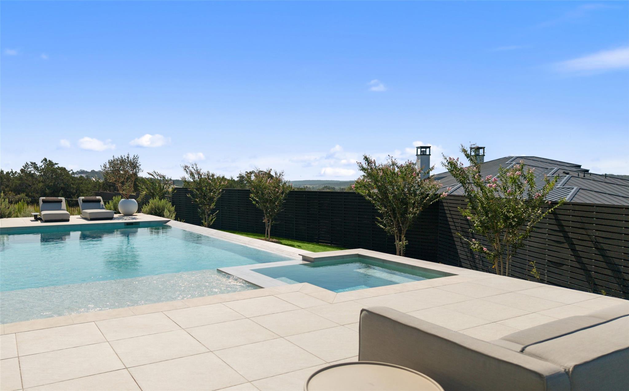 6005 Madrone Tree Ln, Austin, TX 78738