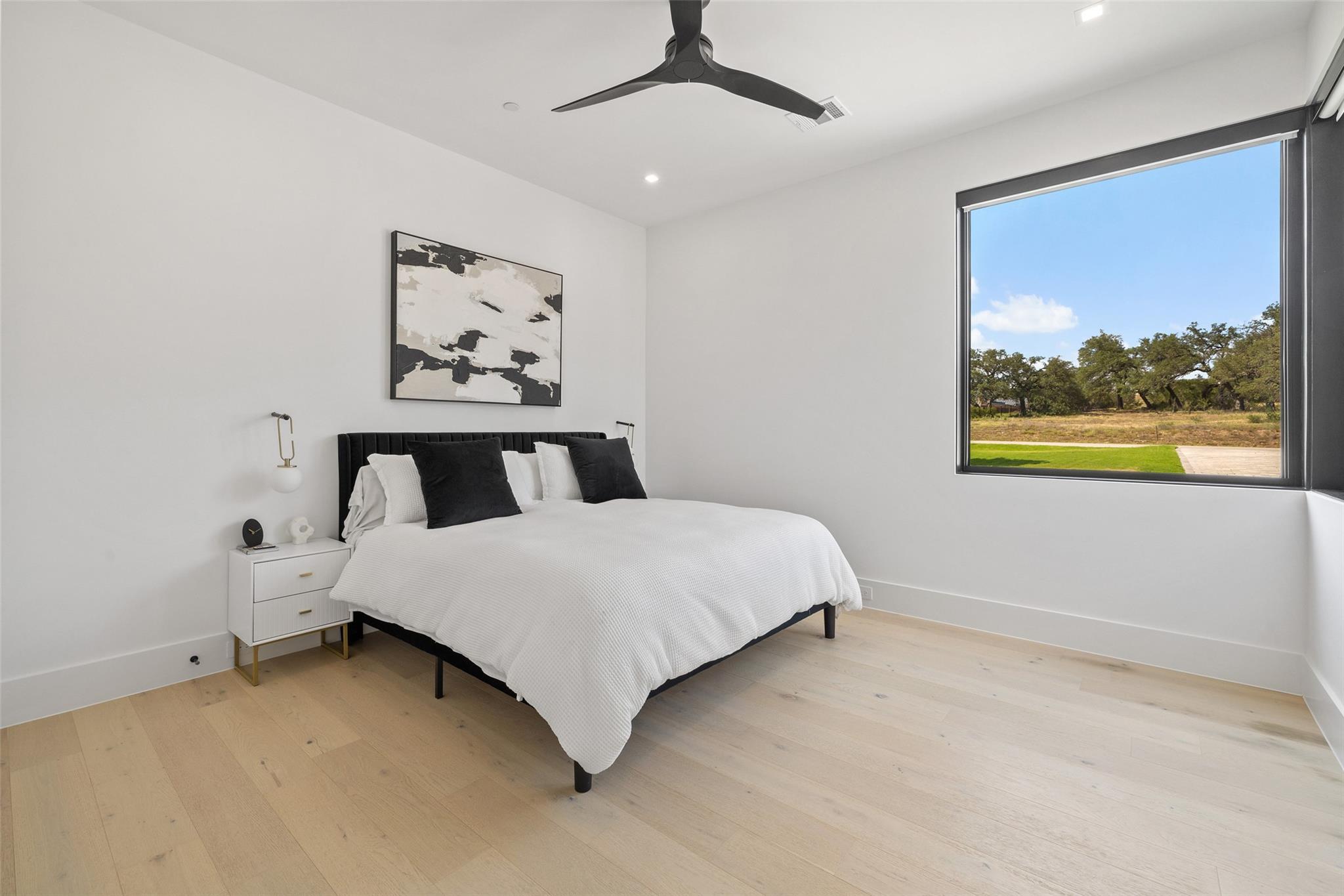 6005 Madrone Tree Ln, Austin, TX 78738