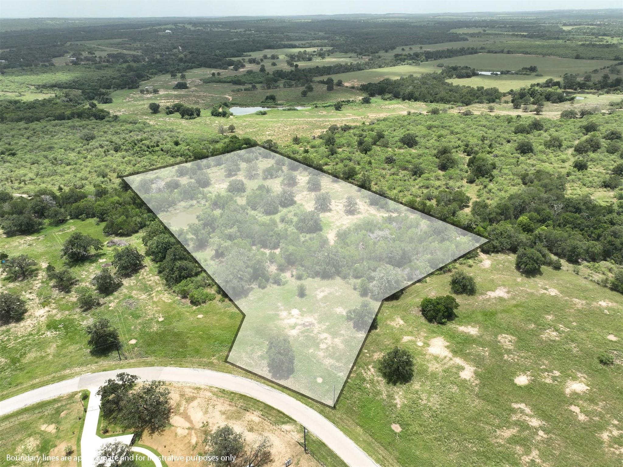 159 Starlight Path, Red Rock, TX 78662