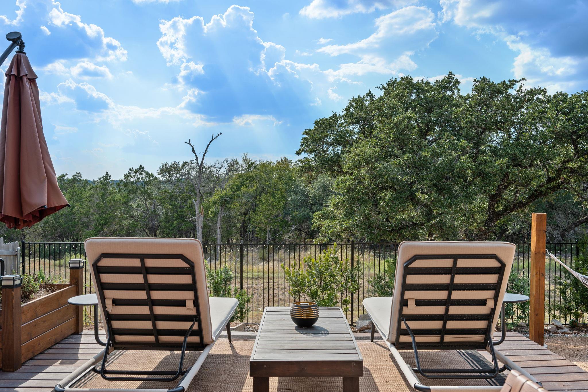 337 Barn Hill Loop, Dripping Springs, TX 78620