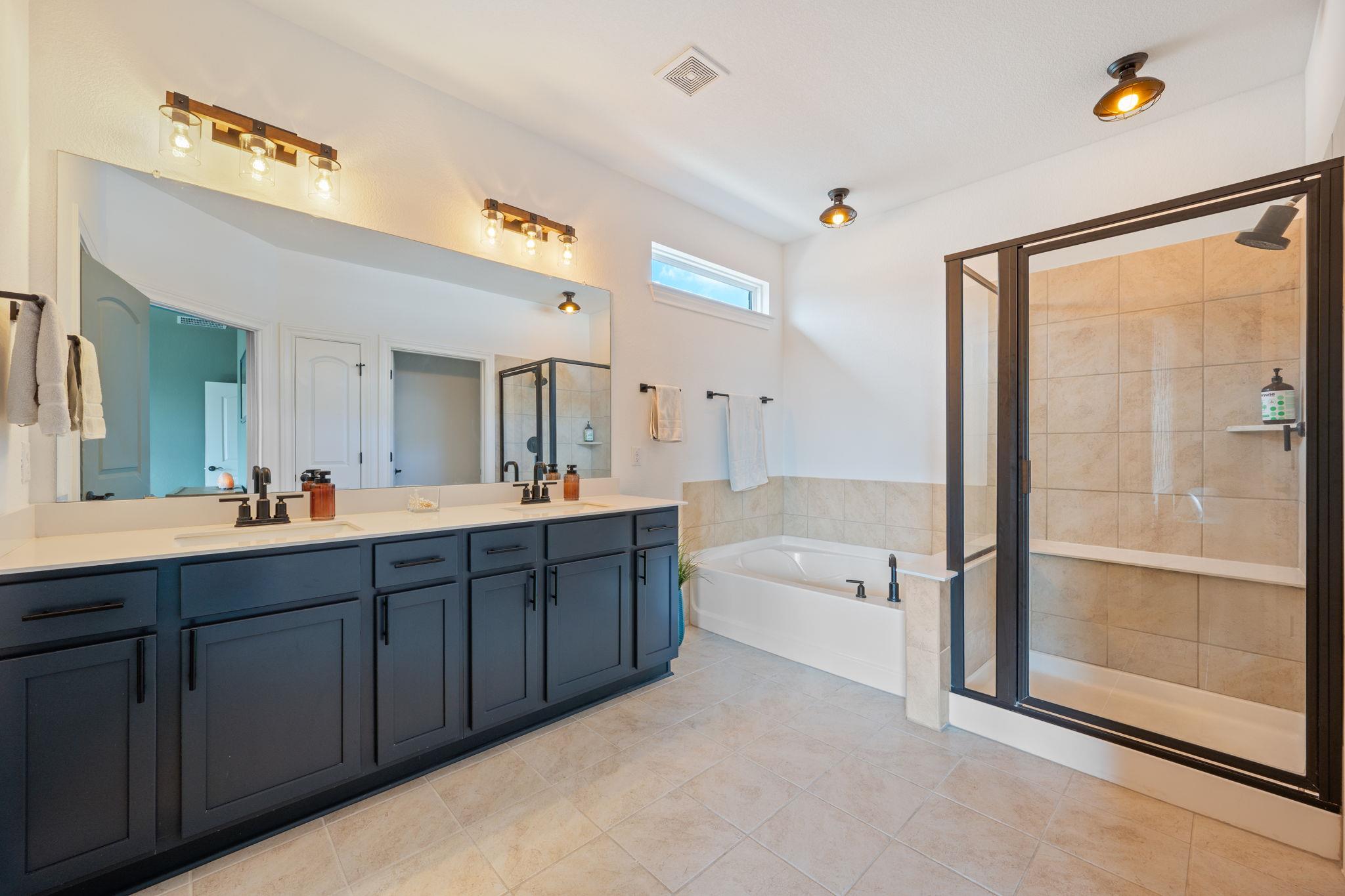 337 Barn Hill Loop, Dripping Springs, TX 78620