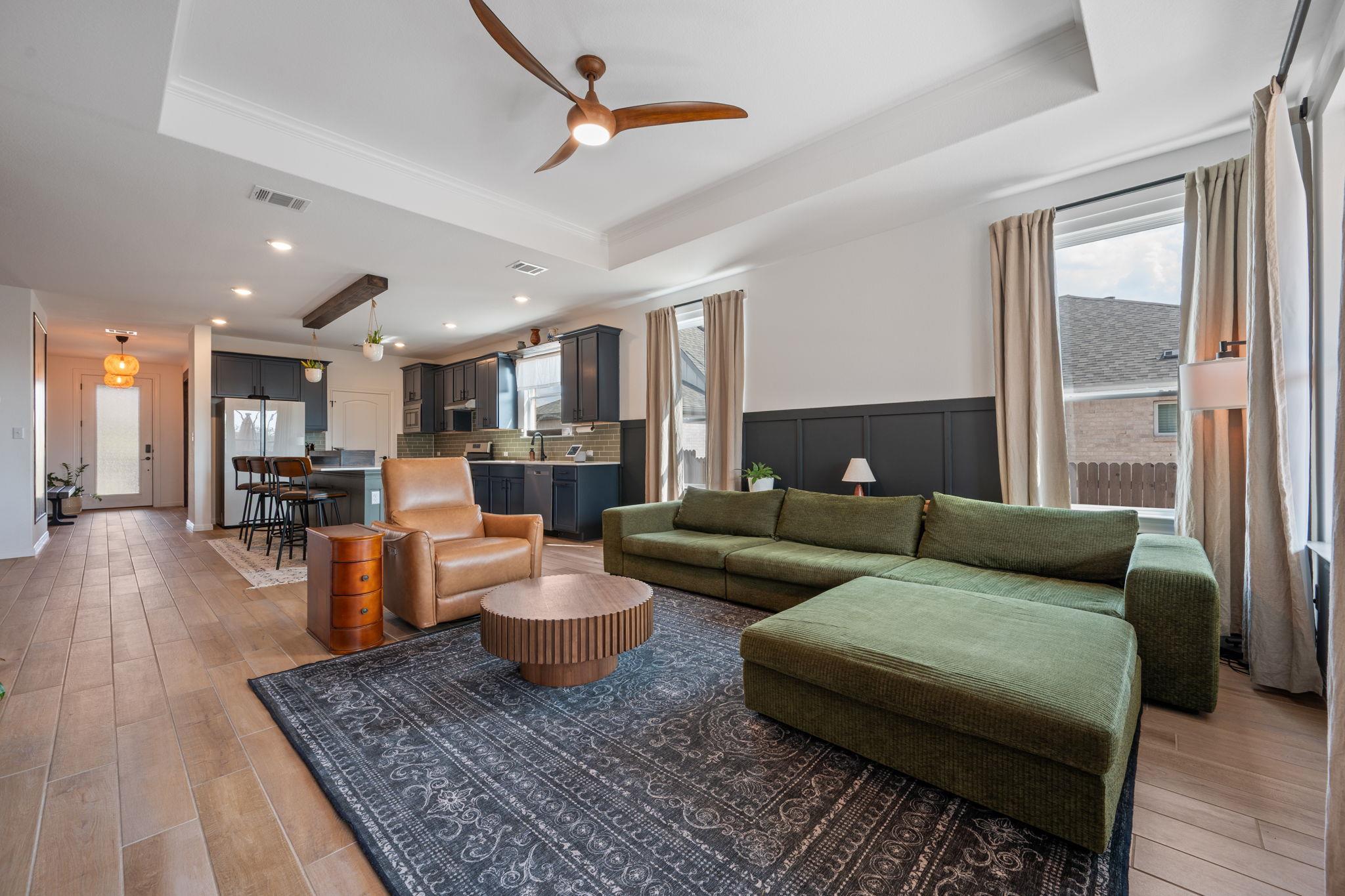 337 Barn Hill Loop, Dripping Springs, TX 78620