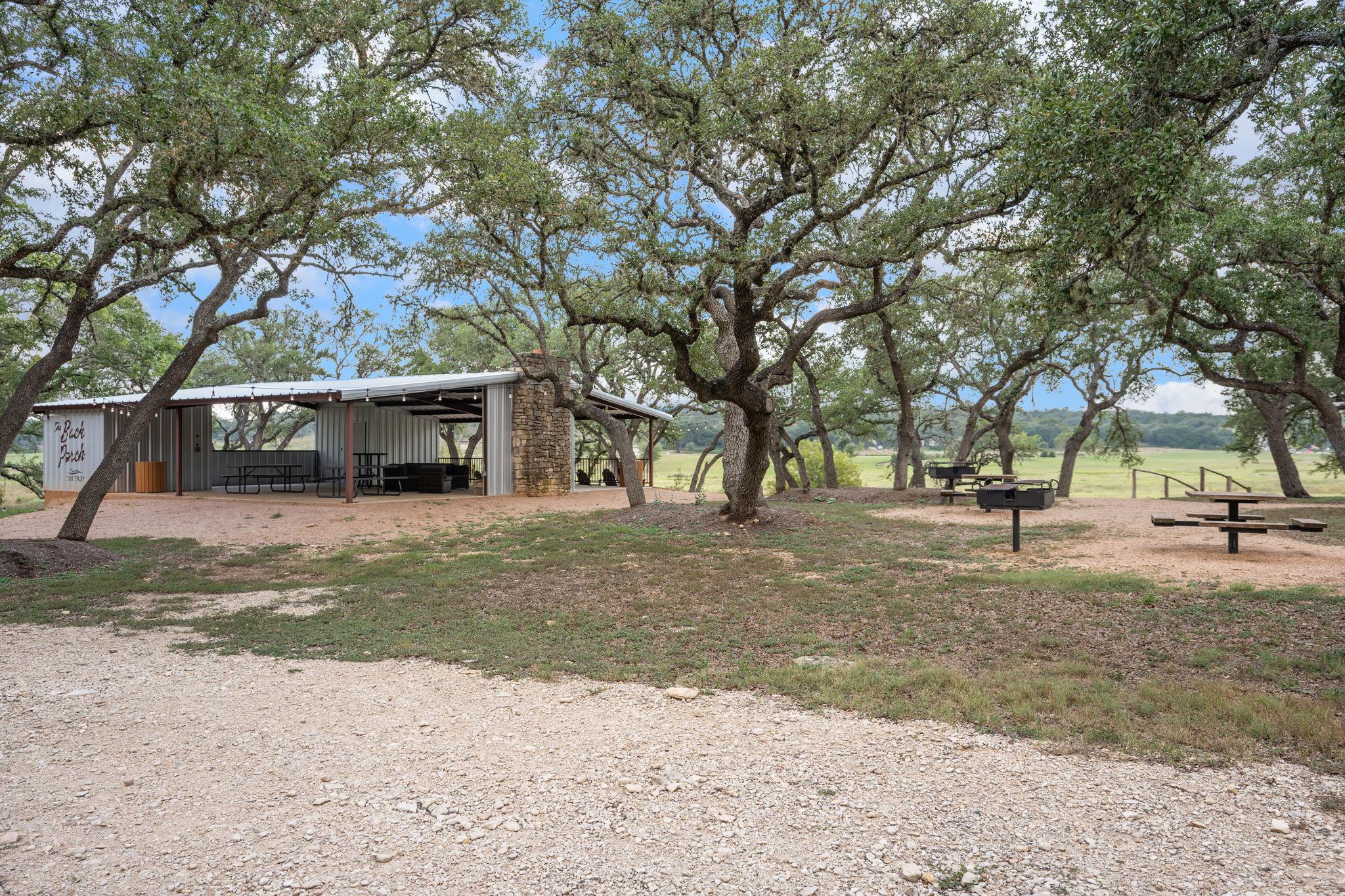 337 Barn Hill Loop, Dripping Springs, TX 78620