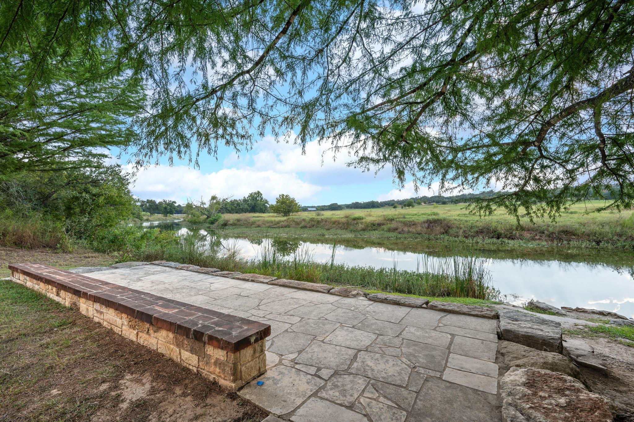 337 Barn Hill Loop, Dripping Springs, TX 78620