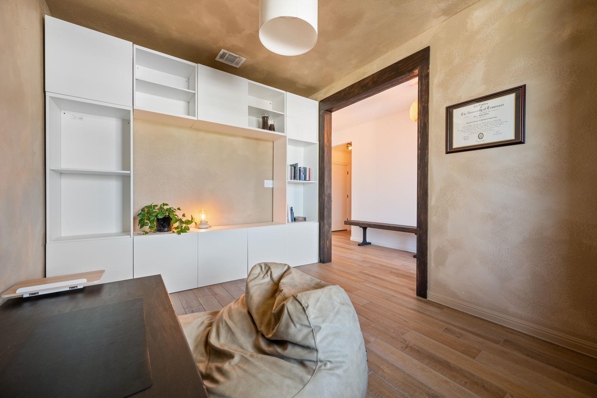 337 Barn Hill Loop, Dripping Springs, TX 78620