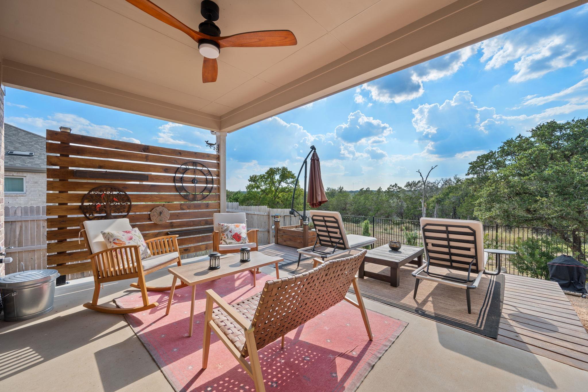 337 Barn Hill Loop, Dripping Springs, TX 78620