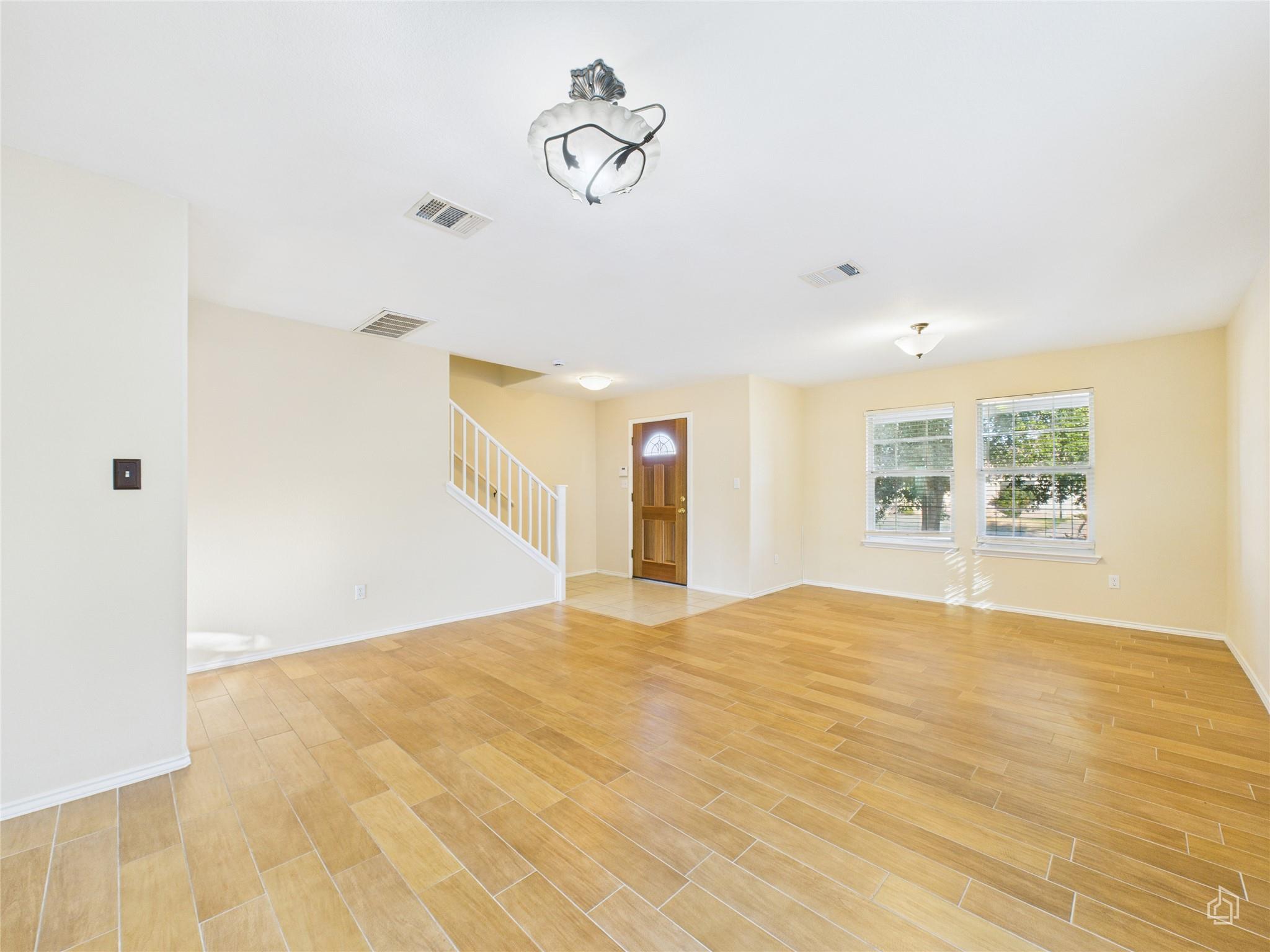 19708 San Chisolm Dr, Round Rock, TX 78664