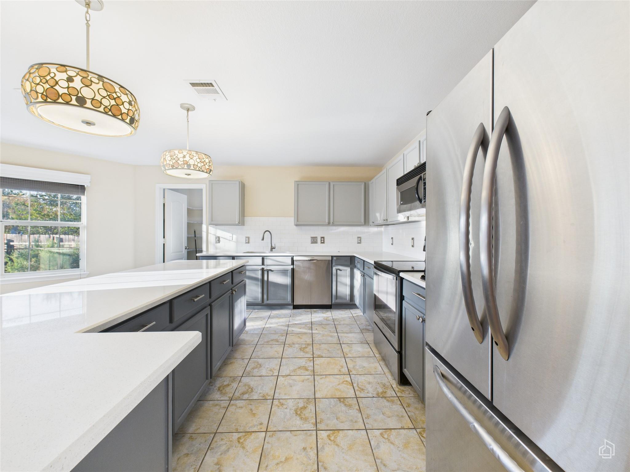 19708 San Chisolm Dr, Round Rock, TX 78664