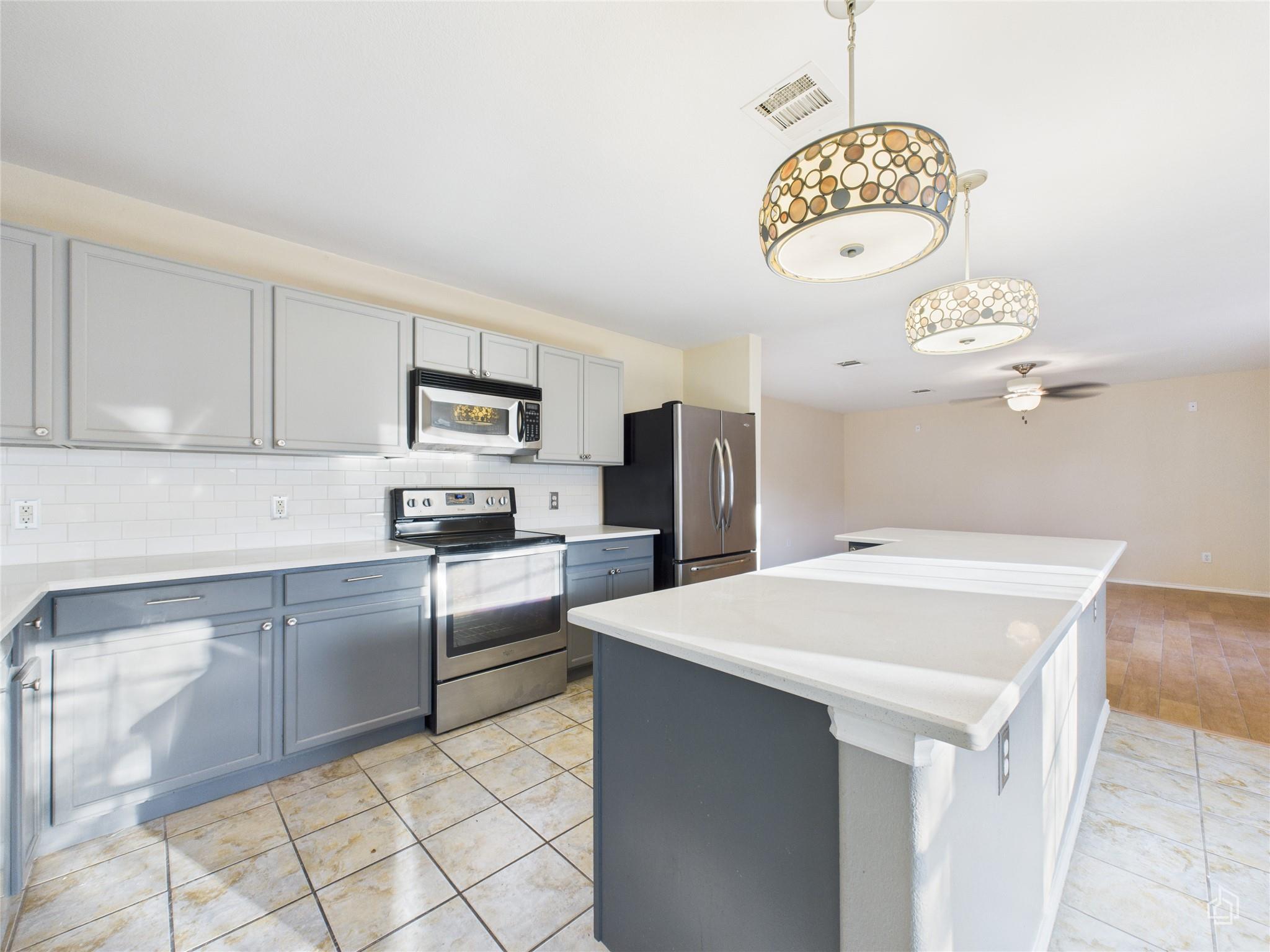 19708 San Chisolm Dr, Round Rock, TX 78664