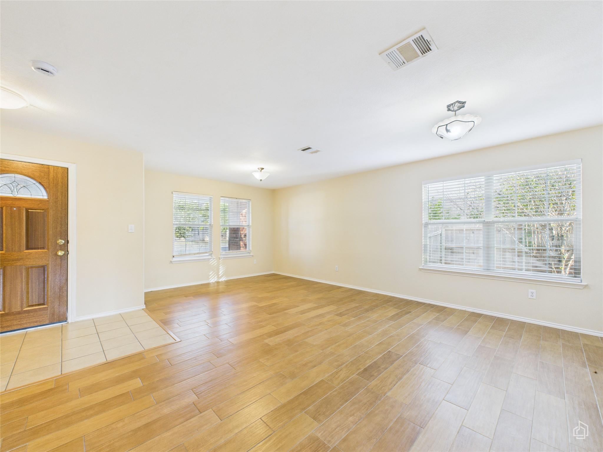 19708 San Chisolm Dr, Round Rock, TX 78664