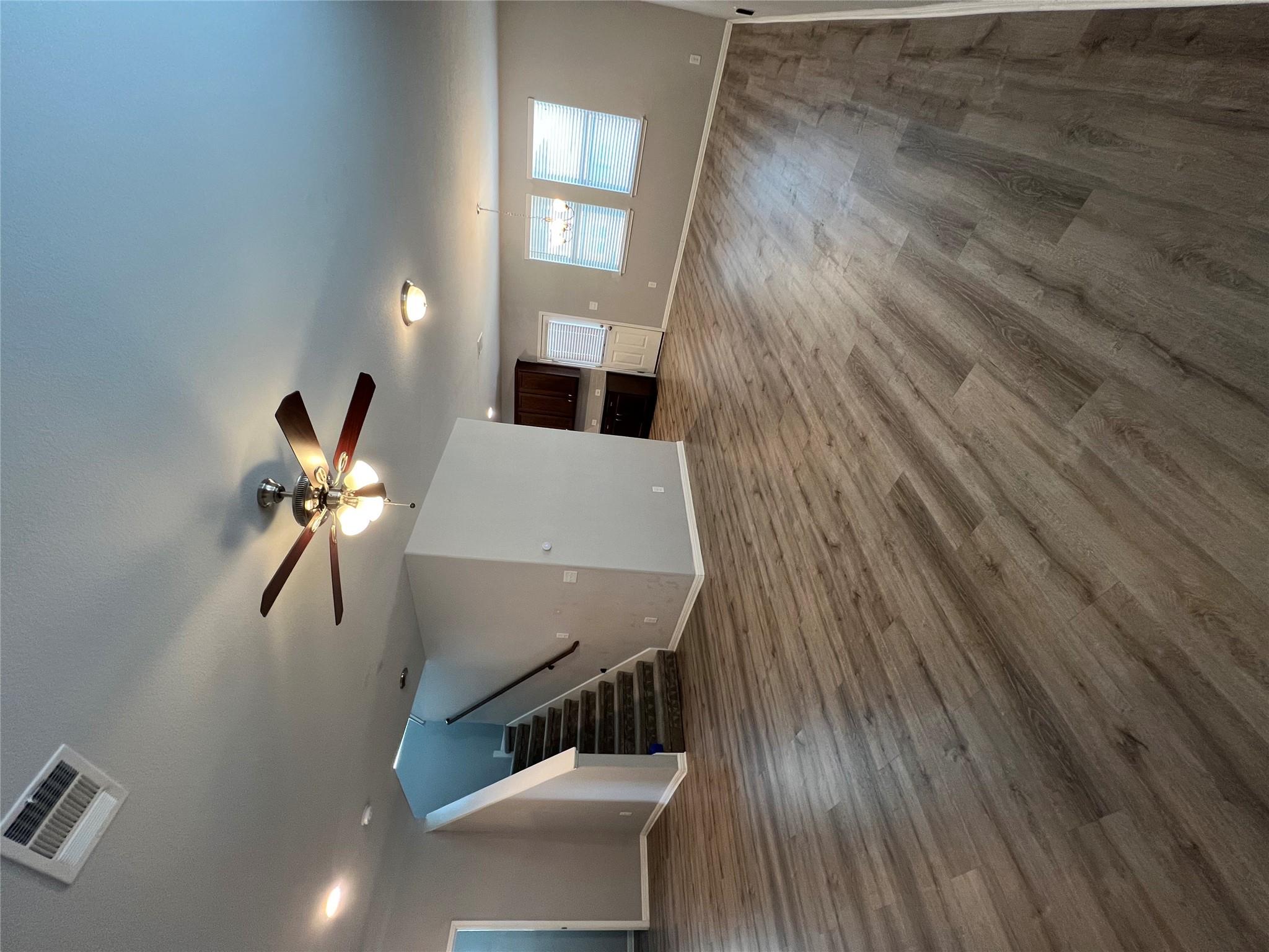 160 Shearwater Ln, Leander, TX 78641