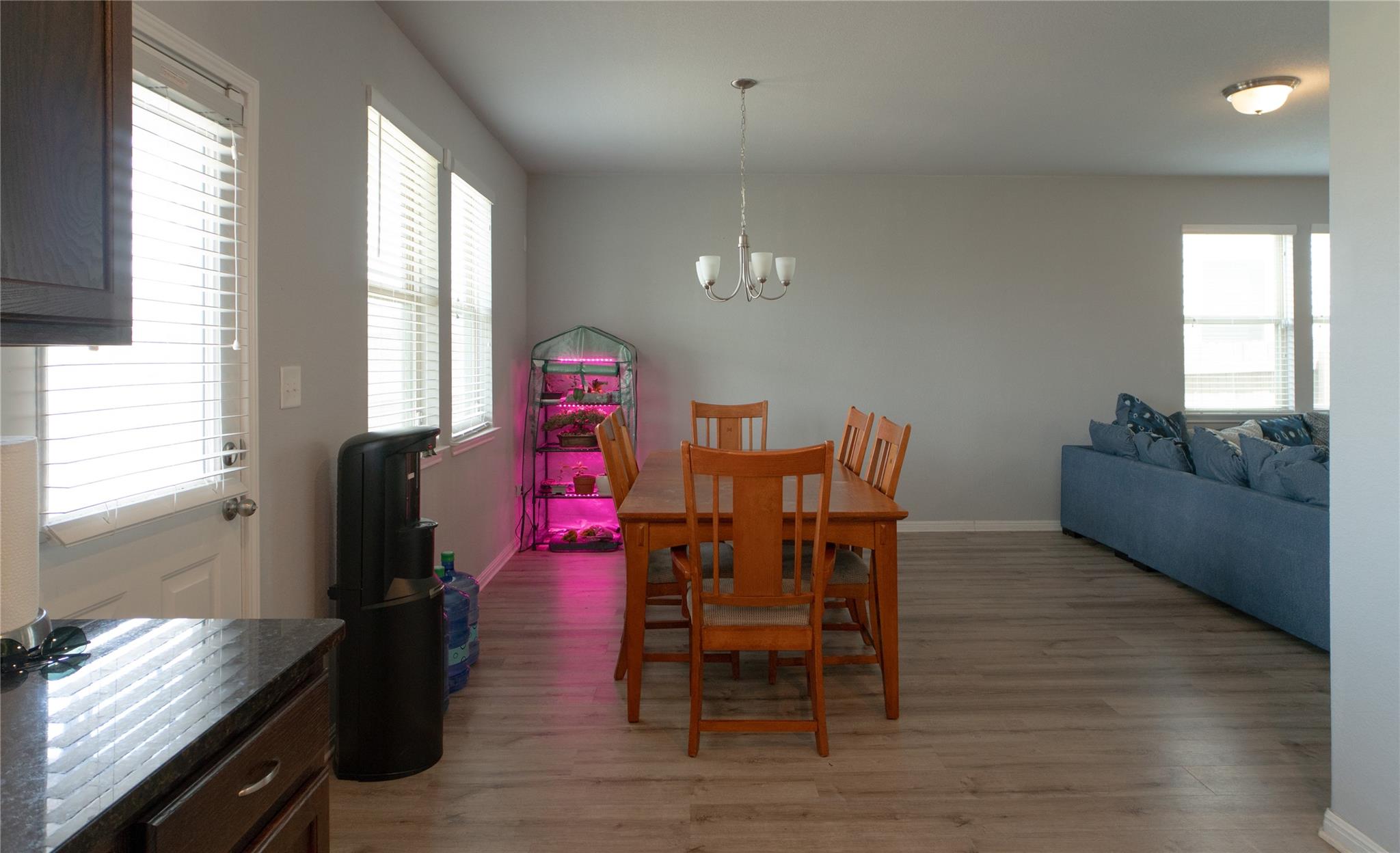 160 Shearwater Ln, Leander, TX 78641