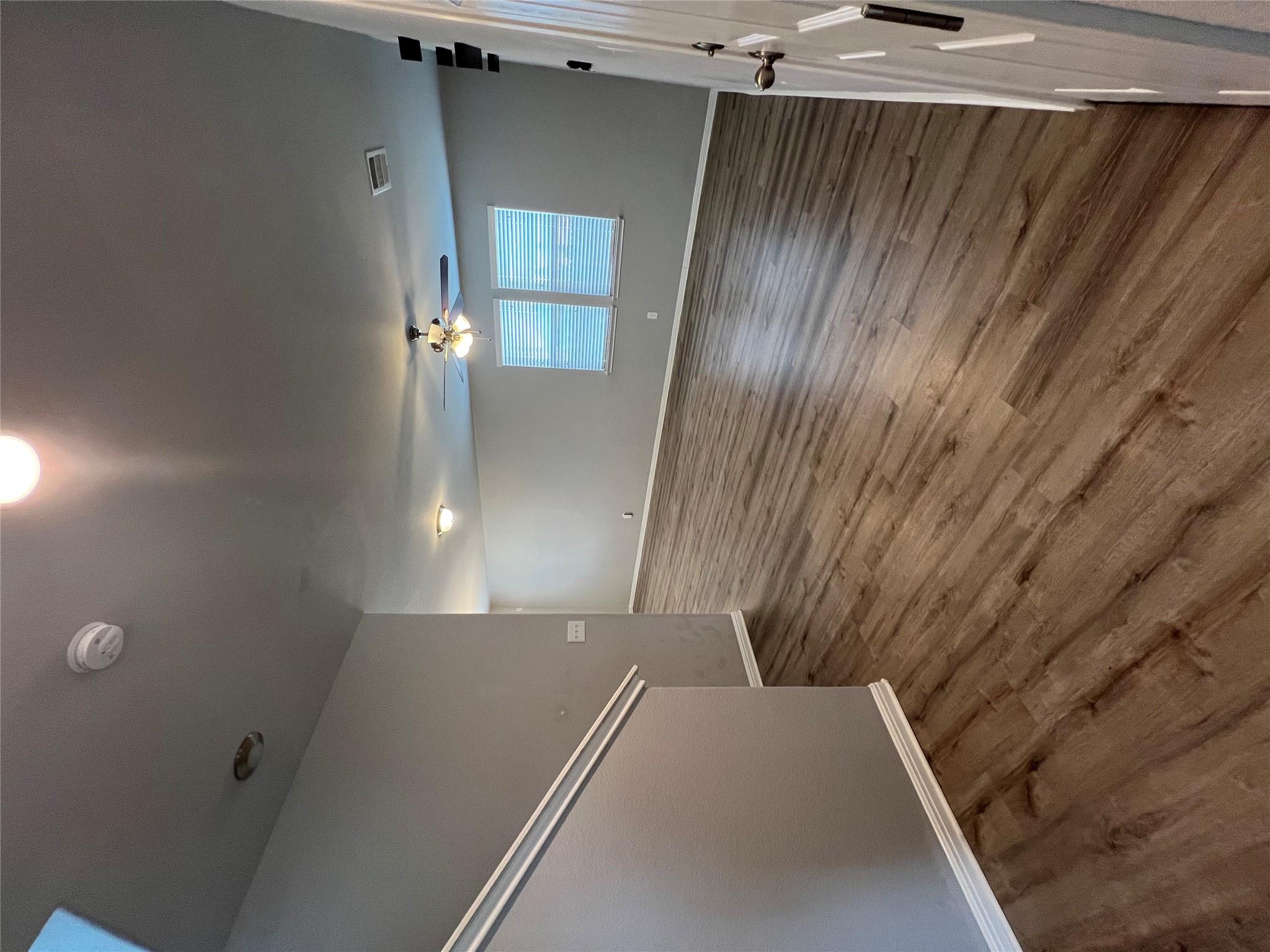 160 Shearwater Ln, Leander, TX 78641