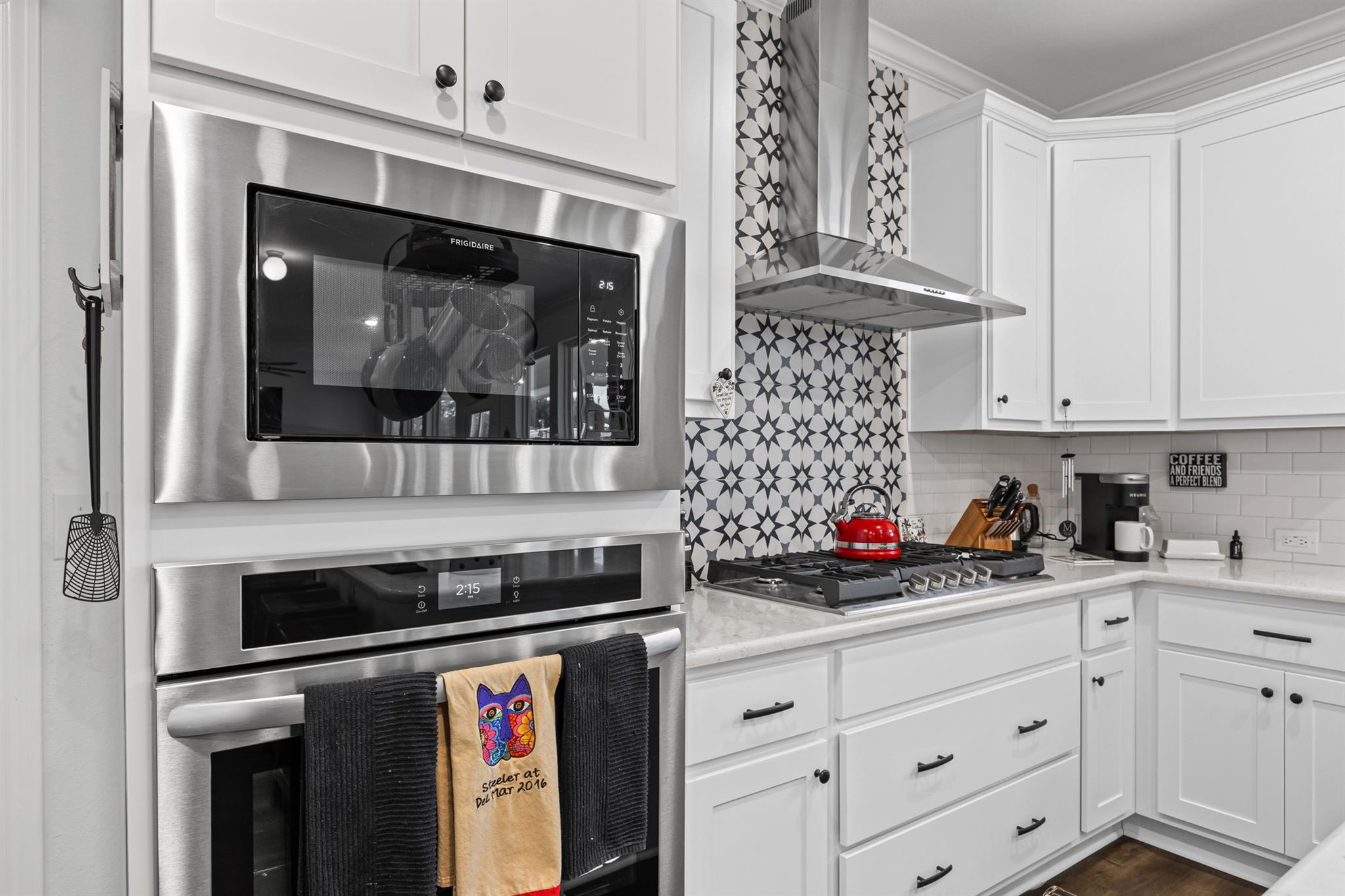 240 Oil Field Rd, Lockhart, TX 78644