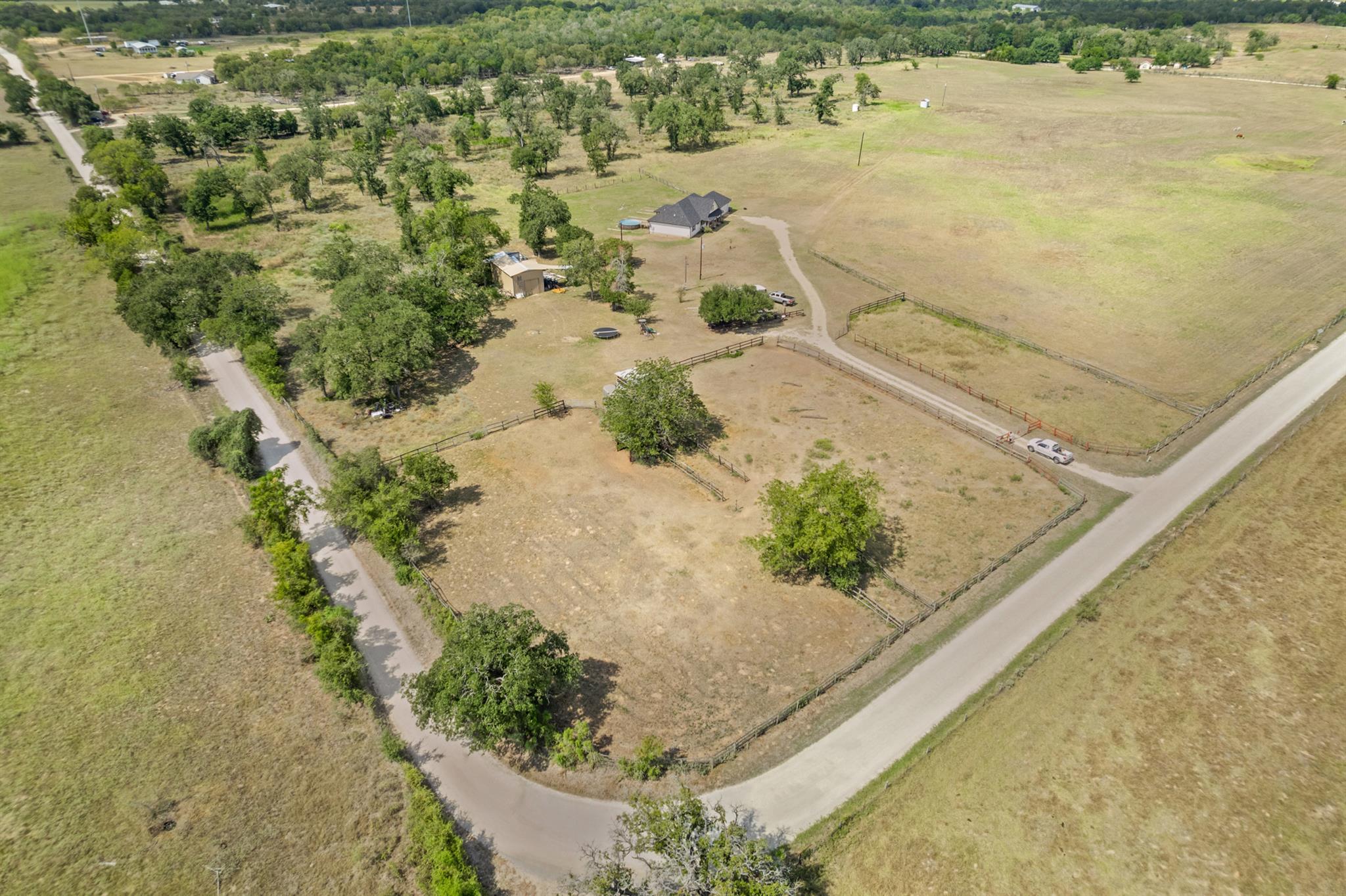 240 Oil Field Rd, Lockhart, TX 78644