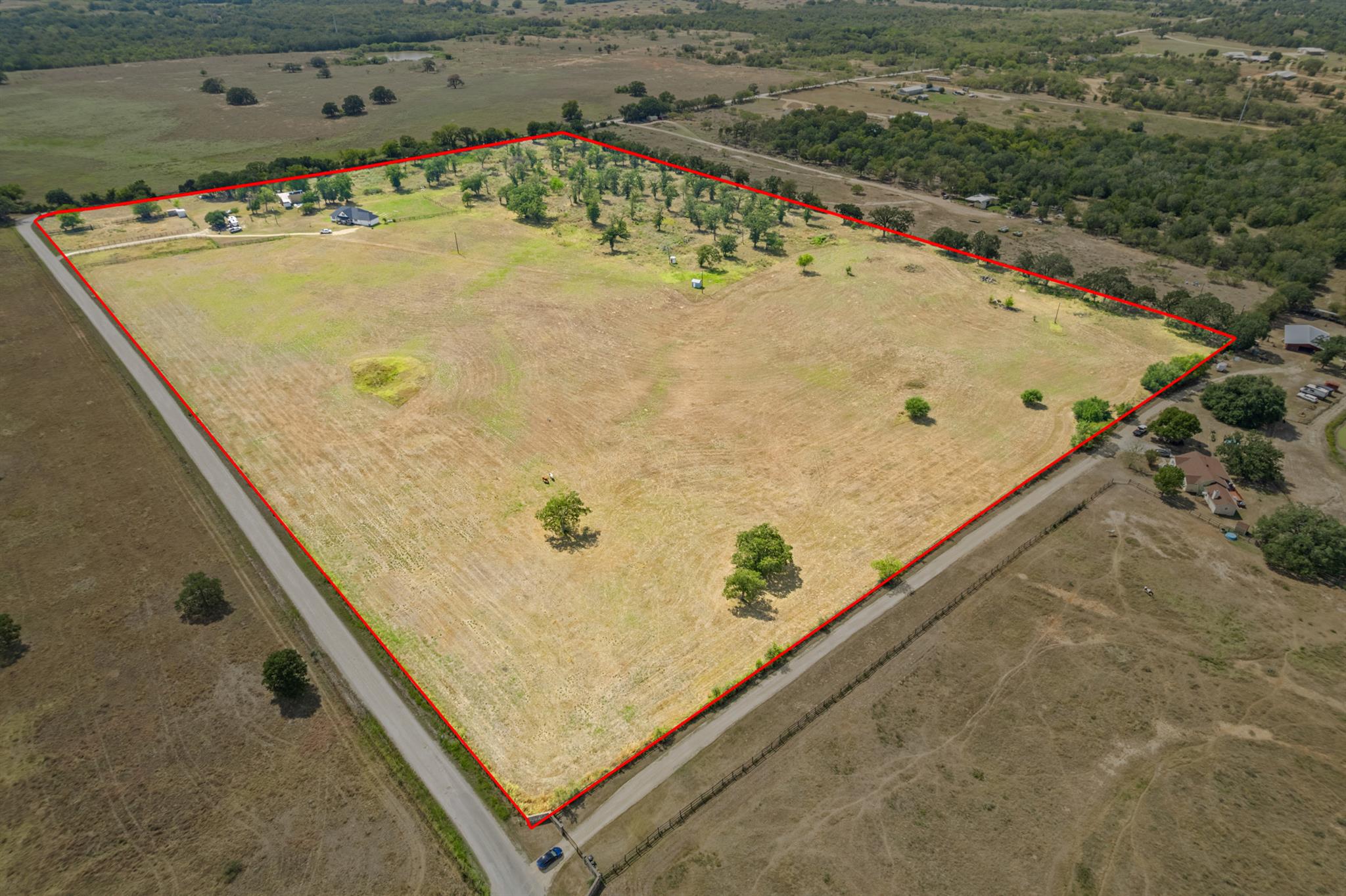 240 Oil Field Rd, Lockhart, TX 78644