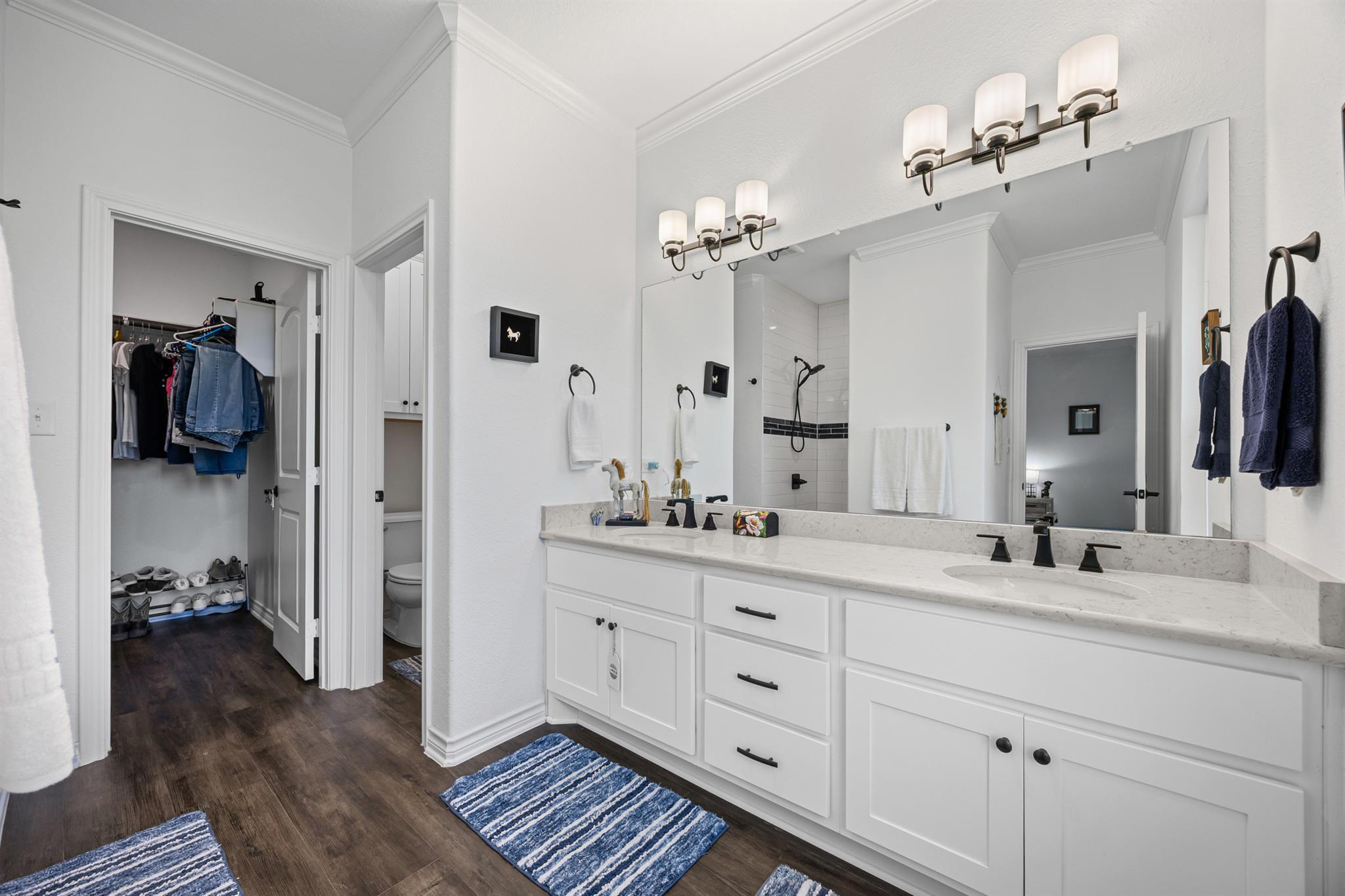 240 Oil Field Rd, Lockhart, TX 78644