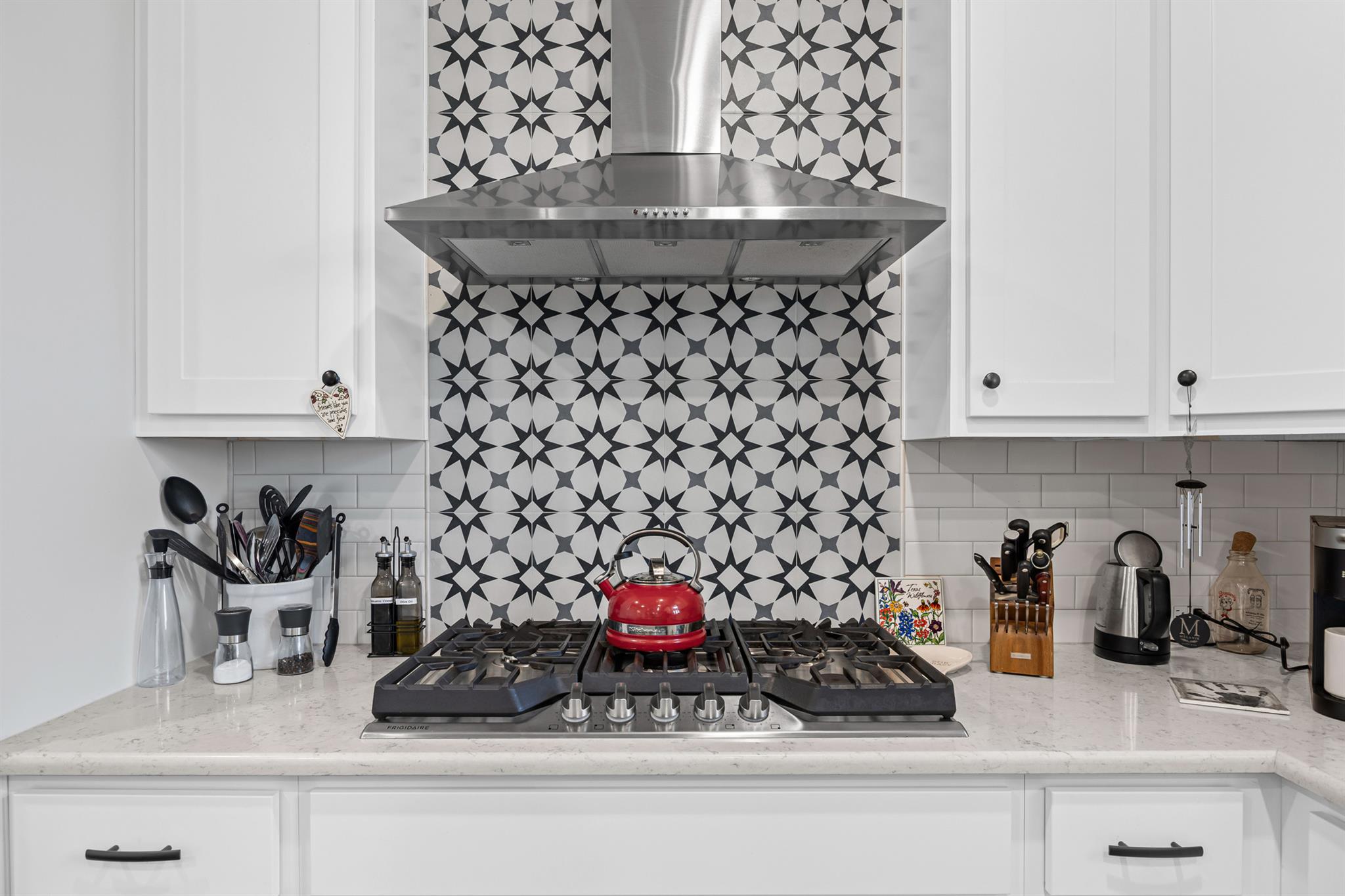 240 Oil Field Rd, Lockhart, TX 78644