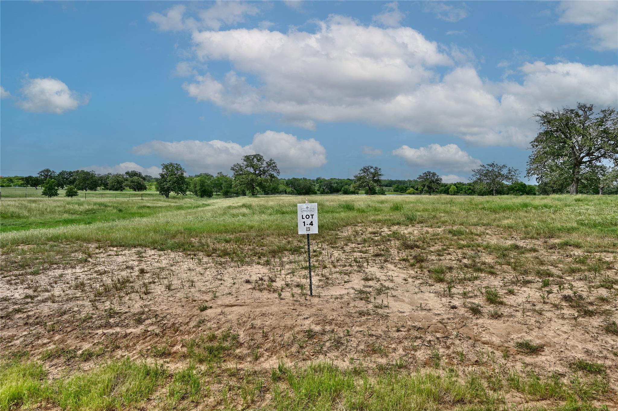 124 Sunny Day Dr, Red Rock, TX 78662