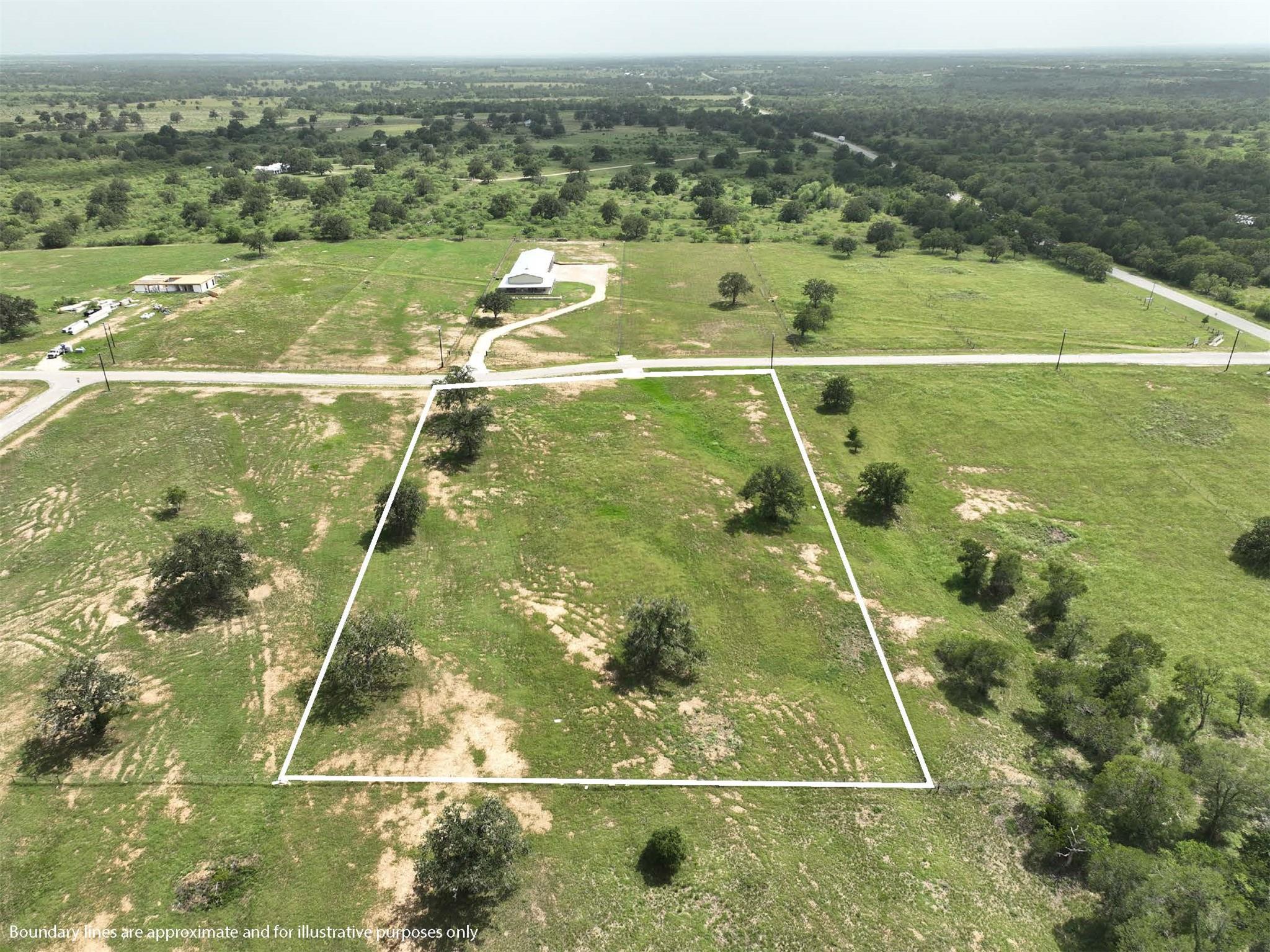 124 Sunny Day Dr, Red Rock, TX 78662