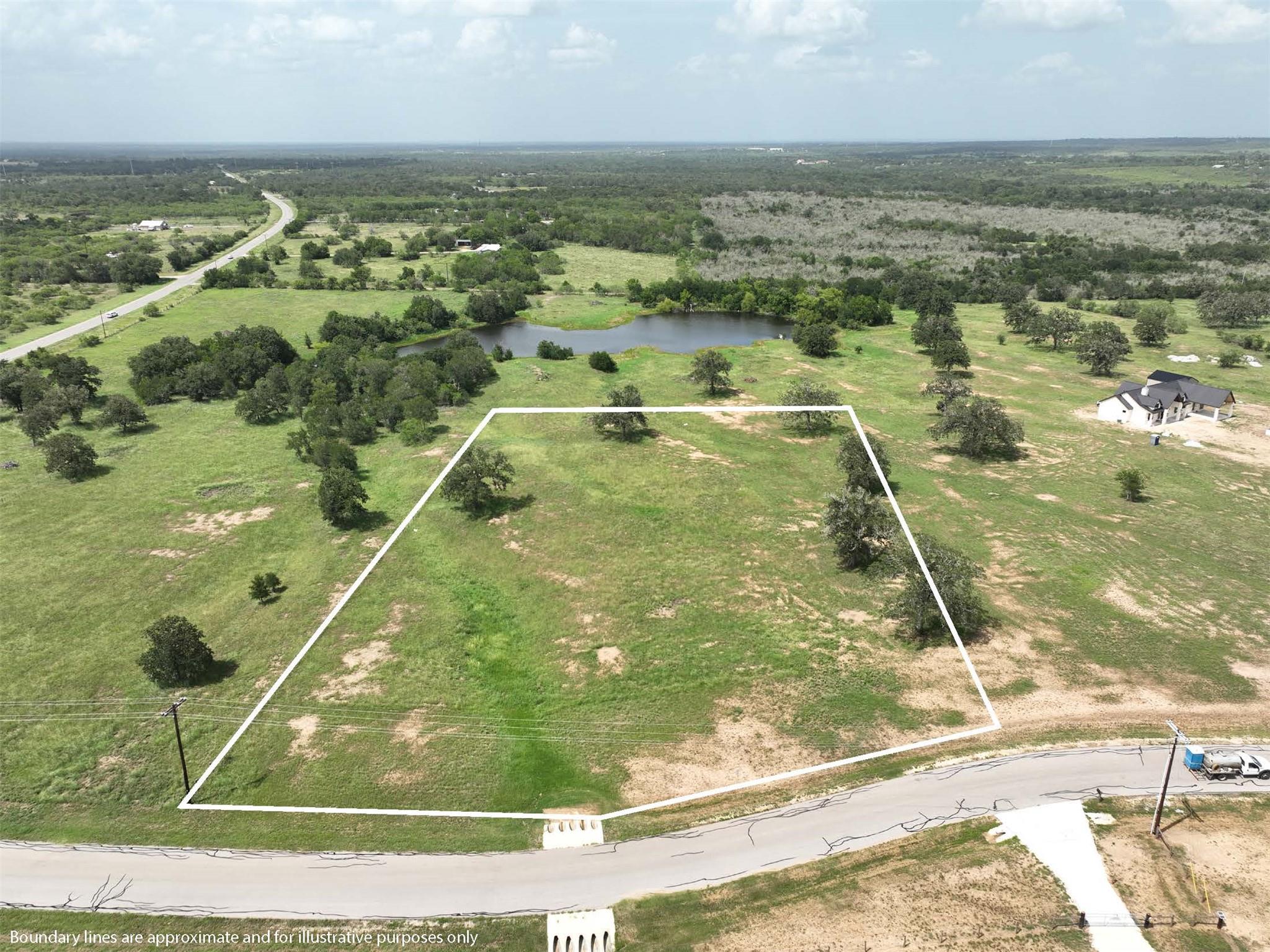 124 Sunny Day Dr, Red Rock, TX 78662