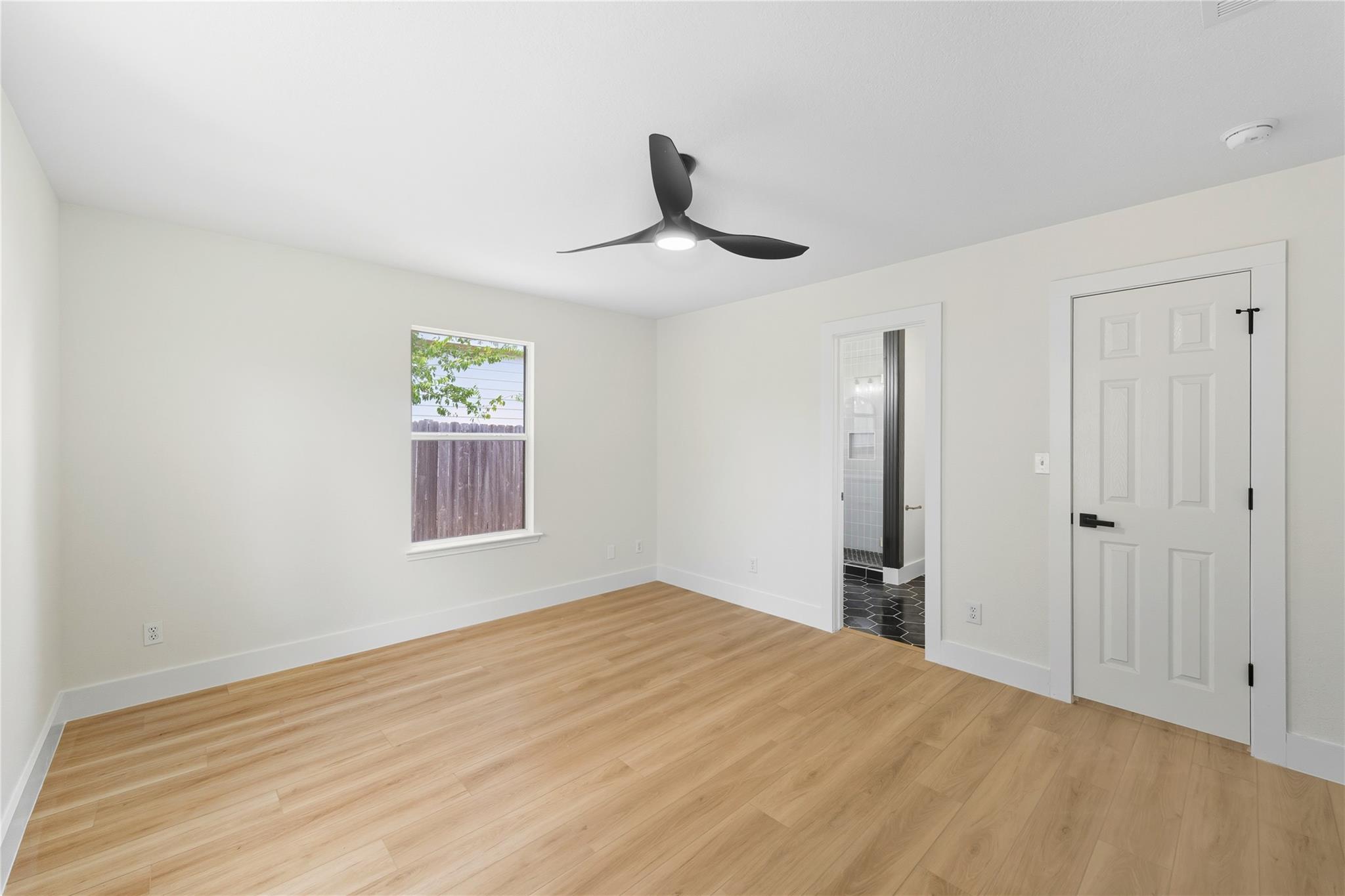 1164 Lago Vista St, San Marcos, TX 78666