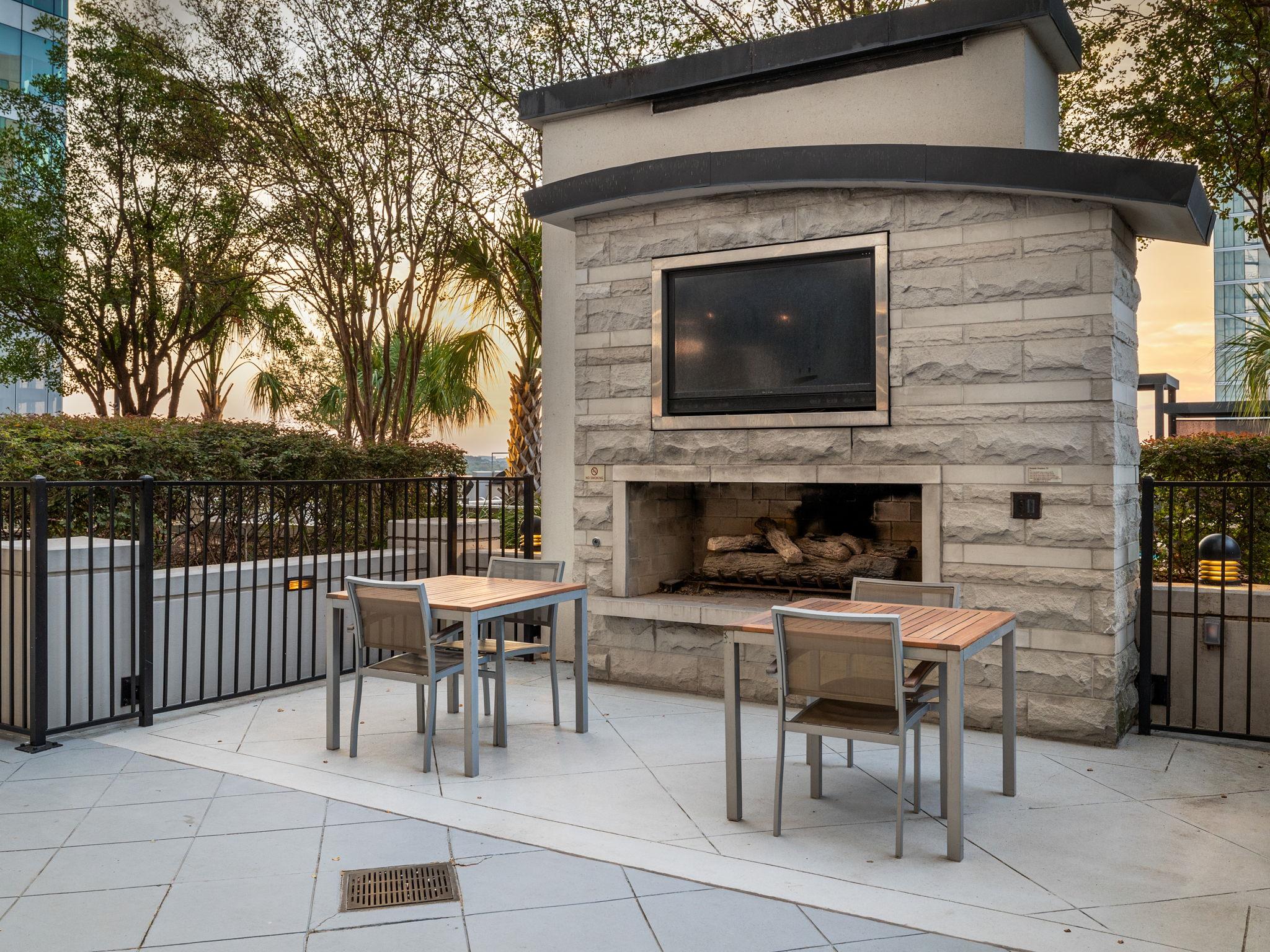 360 Nueces St # 1612, Austin, TX 78701