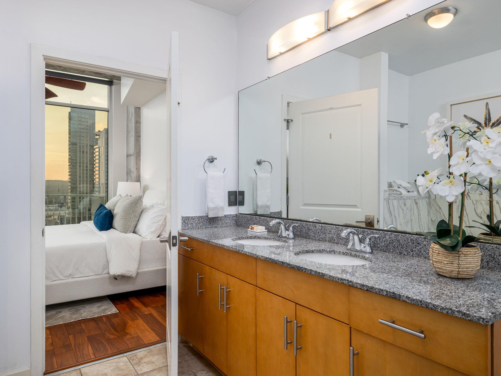 360 Nueces St # 1612, Austin, TX 78701