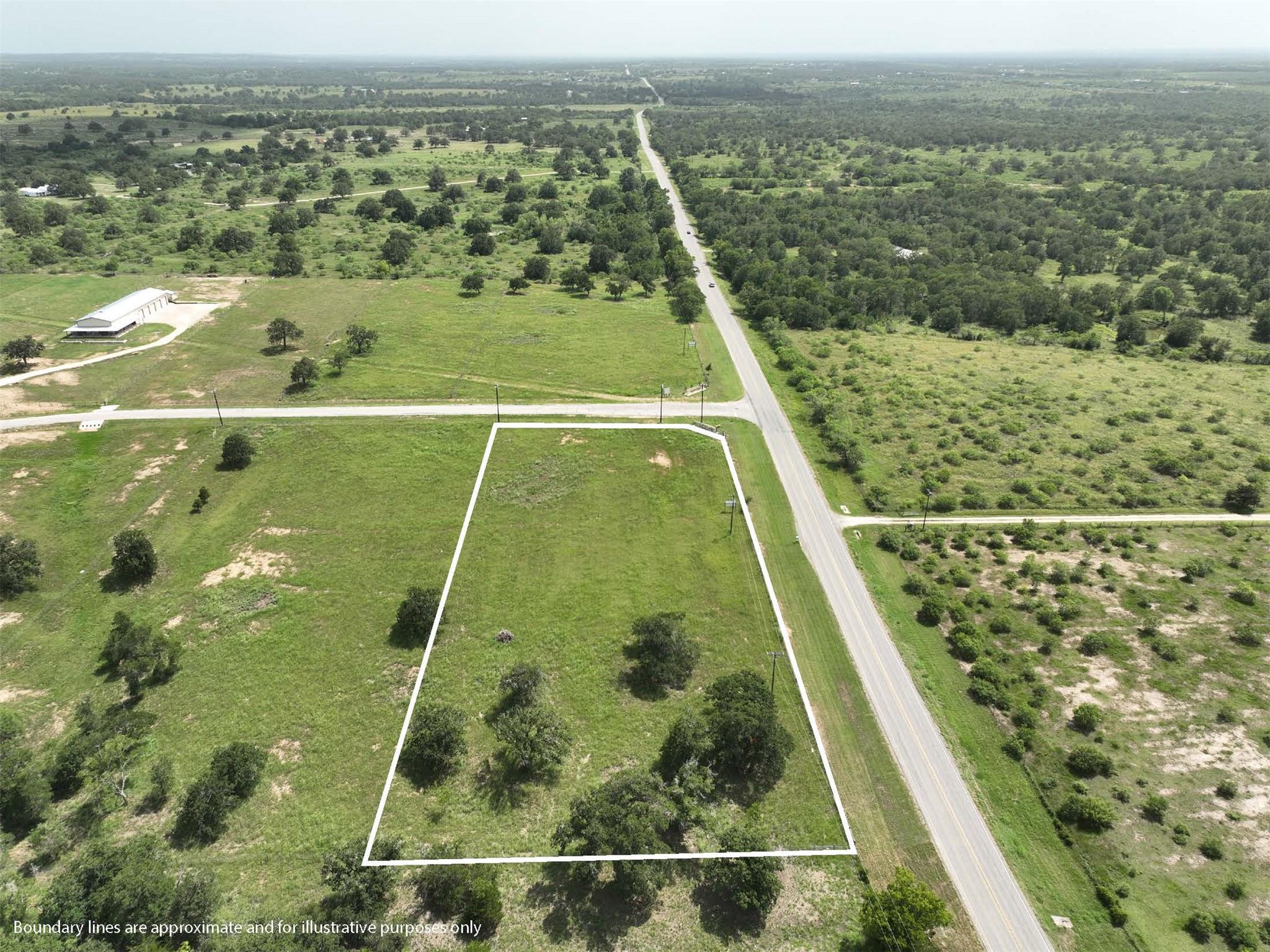 106 Sunny Day Dr, Red Rock, TX 78662