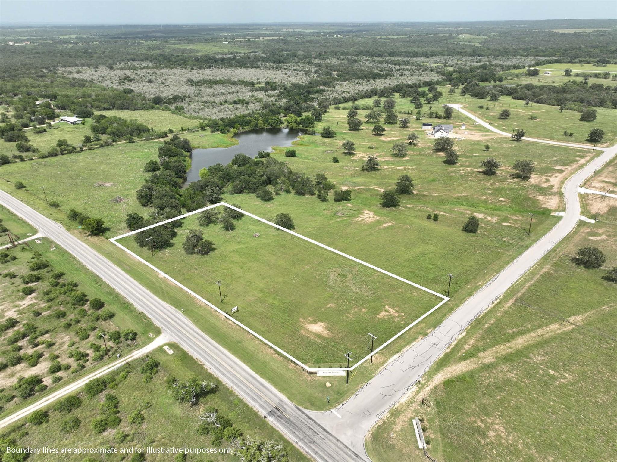 106 Sunny Day Dr, Red Rock, TX 78662