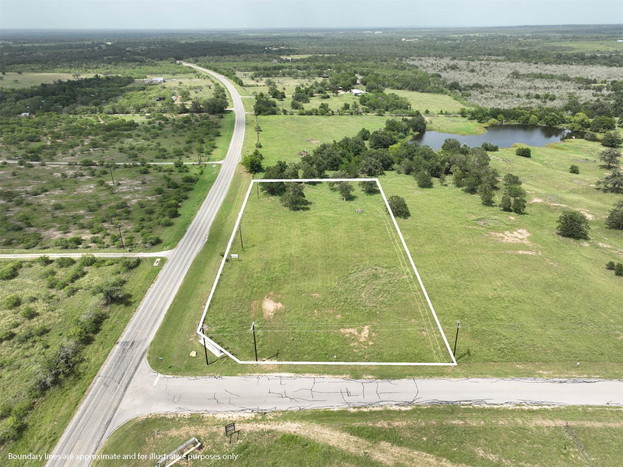 106 Sunny Day Dr, Red Rock, TX 78662