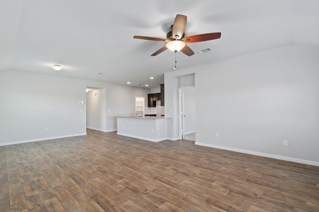 1007 Pembroke Ct, Hutto, TX 78634