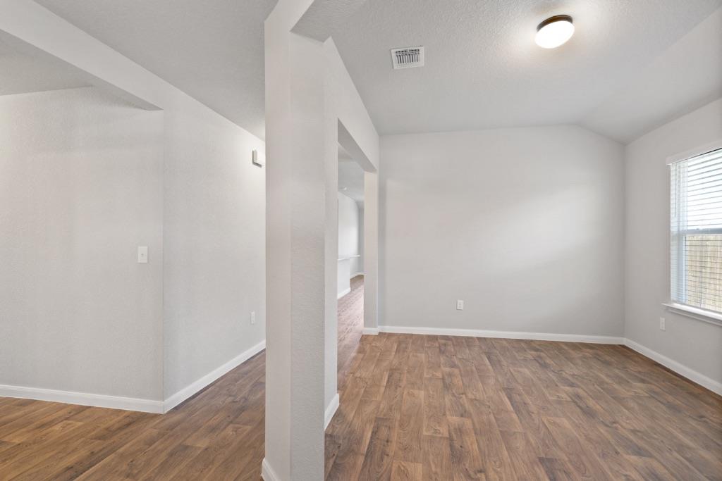 1007 Pembroke Ct, Hutto, TX 78634