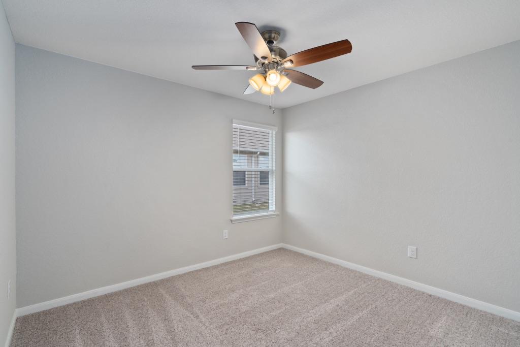 1007 Pembroke Ct, Hutto, TX 78634