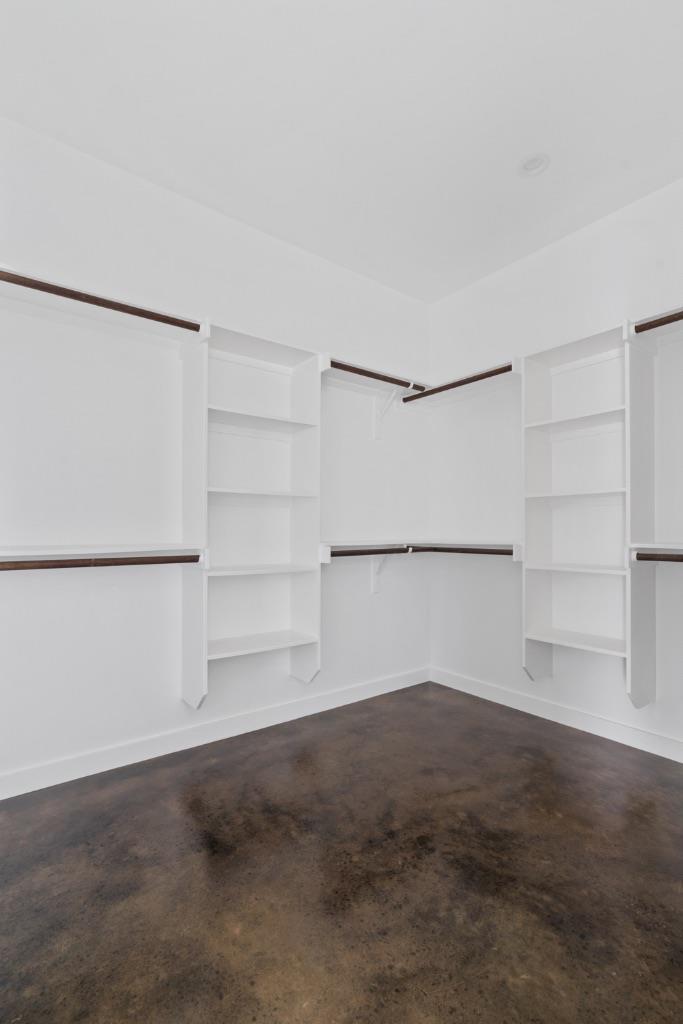 319 Lamaloa Ln, Bastrop, TX 78602