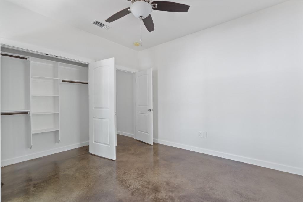 319 Lamaloa Ln, Bastrop, TX 78602