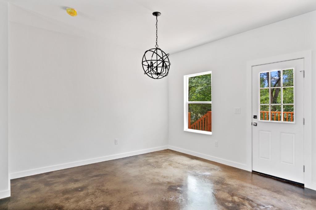 319 Lamaloa Ln, Bastrop, TX 78602