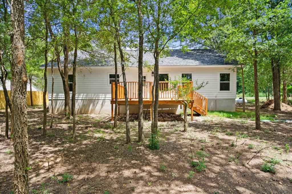 319 Lamaloa Ln, Bastrop, TX 78602