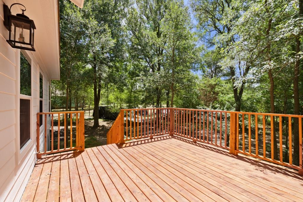 319 Lamaloa Ln, Bastrop, TX 78602