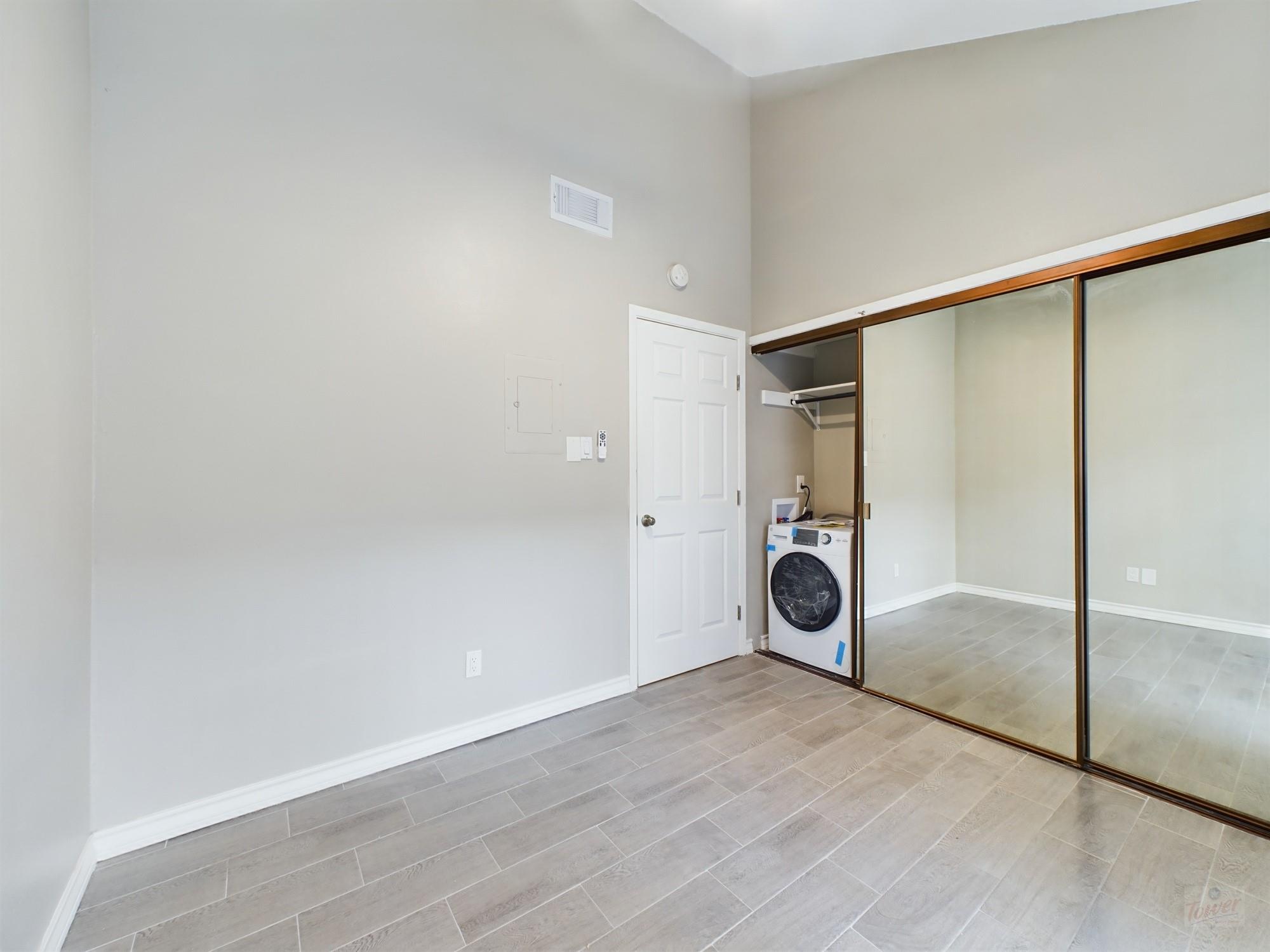 2815 Rio Grande St # 214, Austin, TX 78705