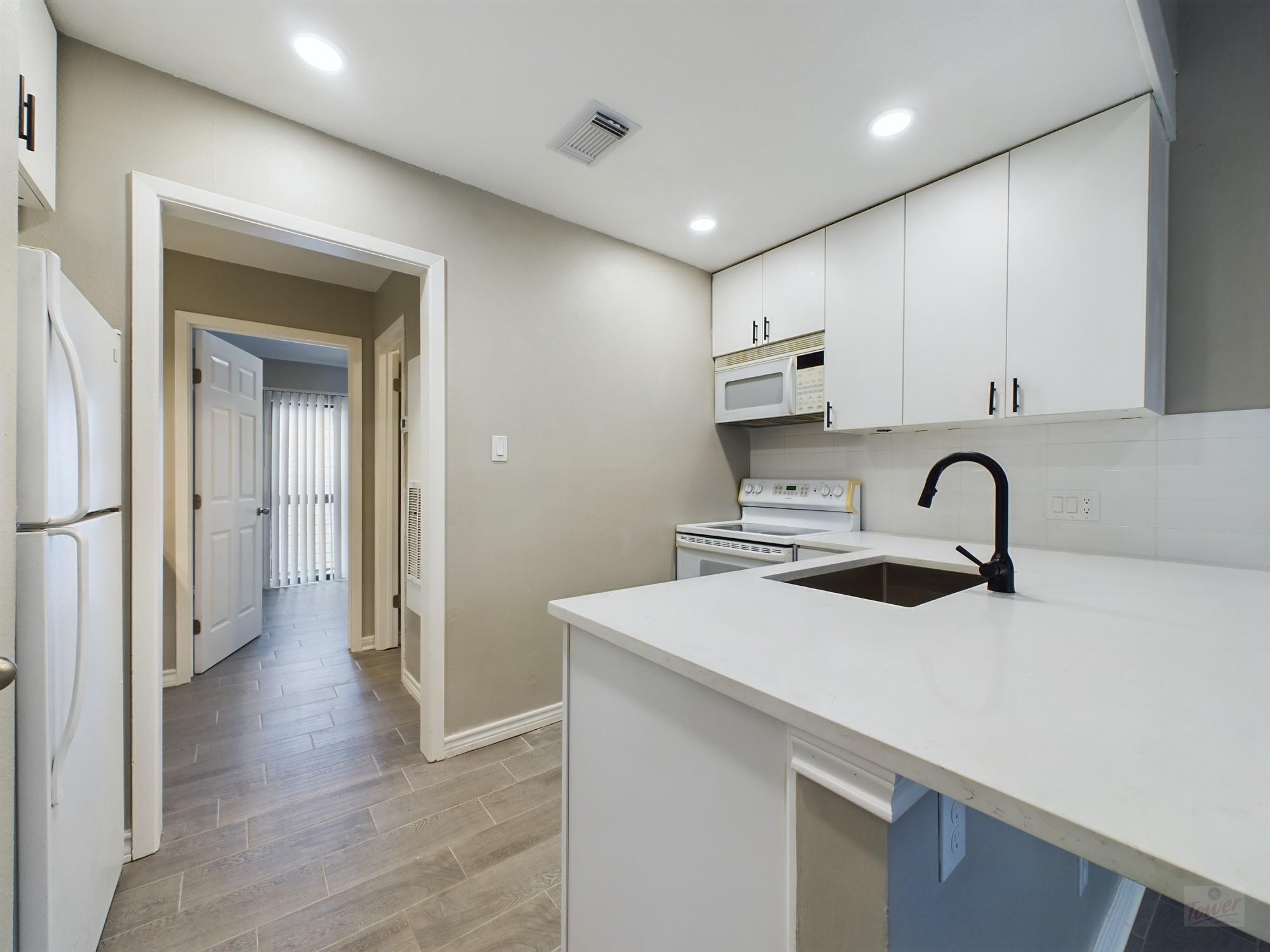 2815 Rio Grande St # 214, Austin, TX 78705