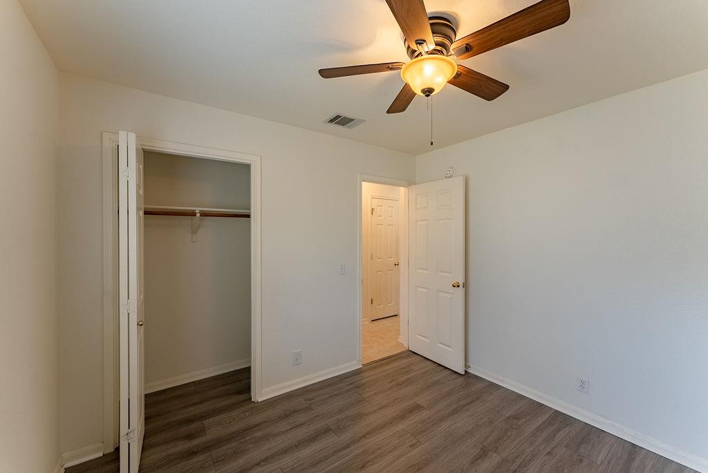 1803 Columbine Ln, Leander, TX 78641