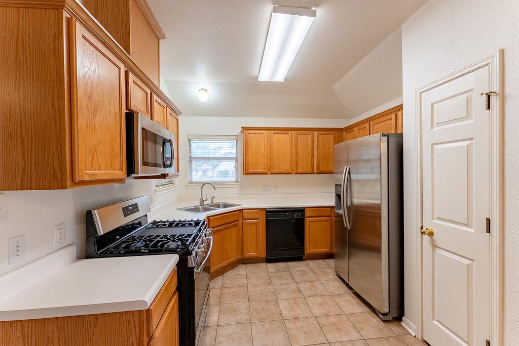 1803 Columbine Ln, Leander, TX 78641