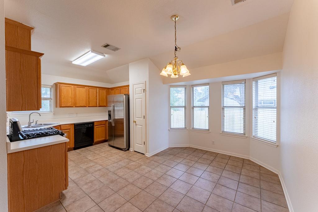 1803 Columbine Ln, Leander, TX 78641