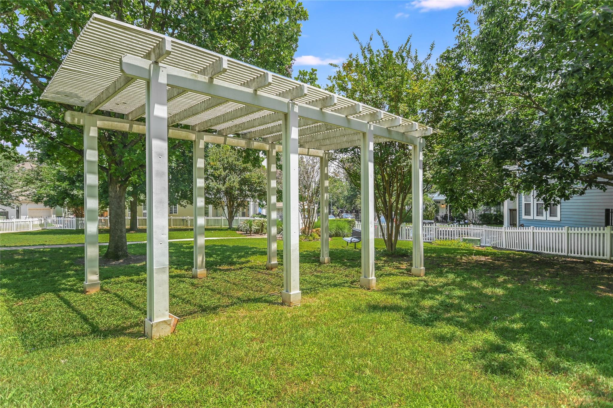 2817 Kinney Oaks Ct, Austin, TX 78704